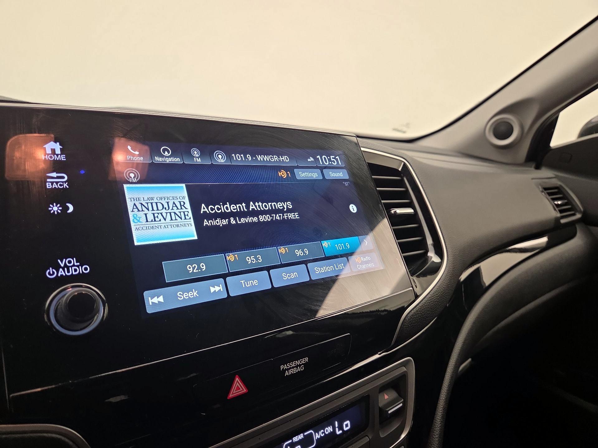 Thumbnail: 2019 Honda Pilot - 16