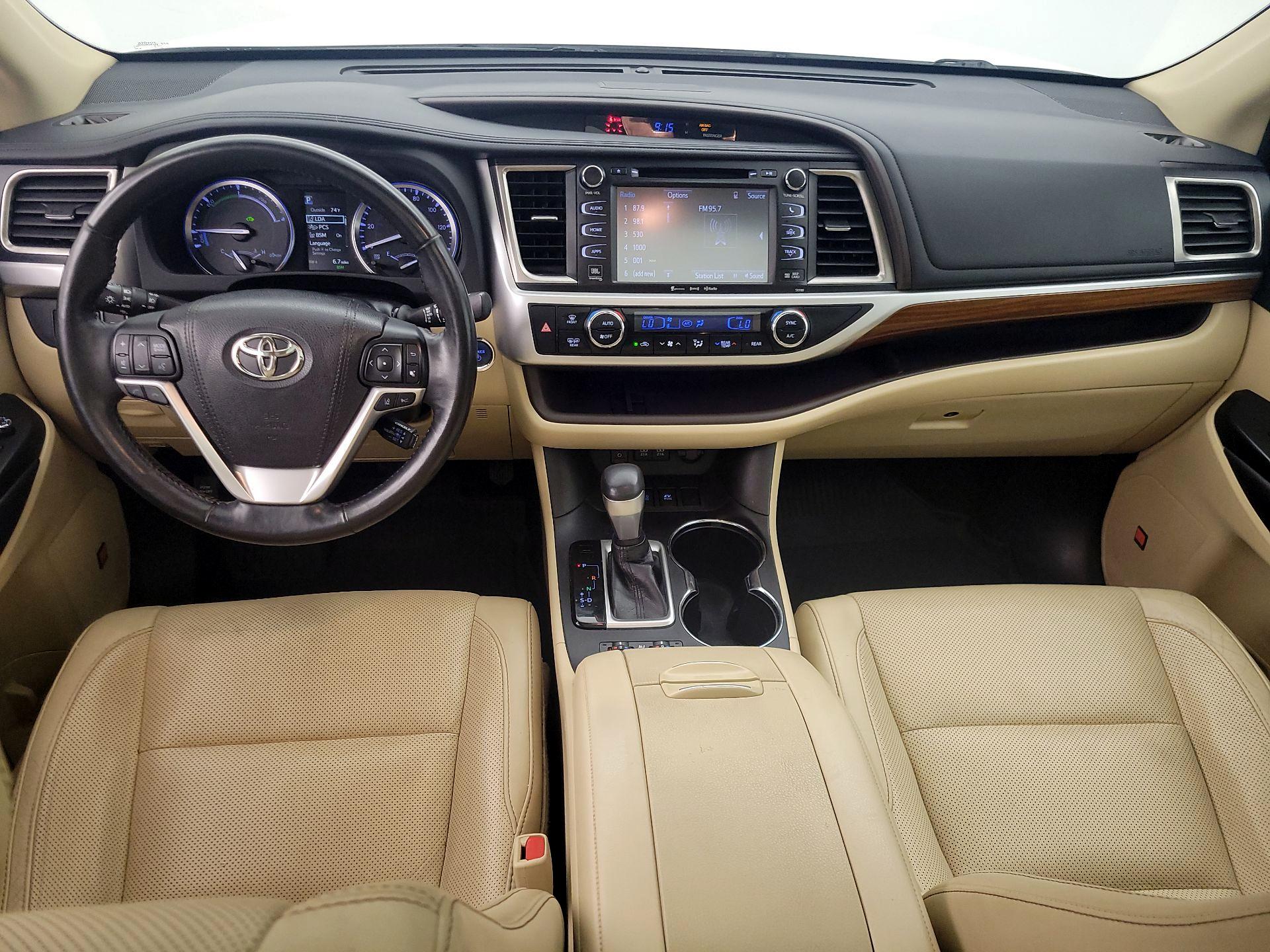 Thumbnail: 2018 Toyota Highlander - 9