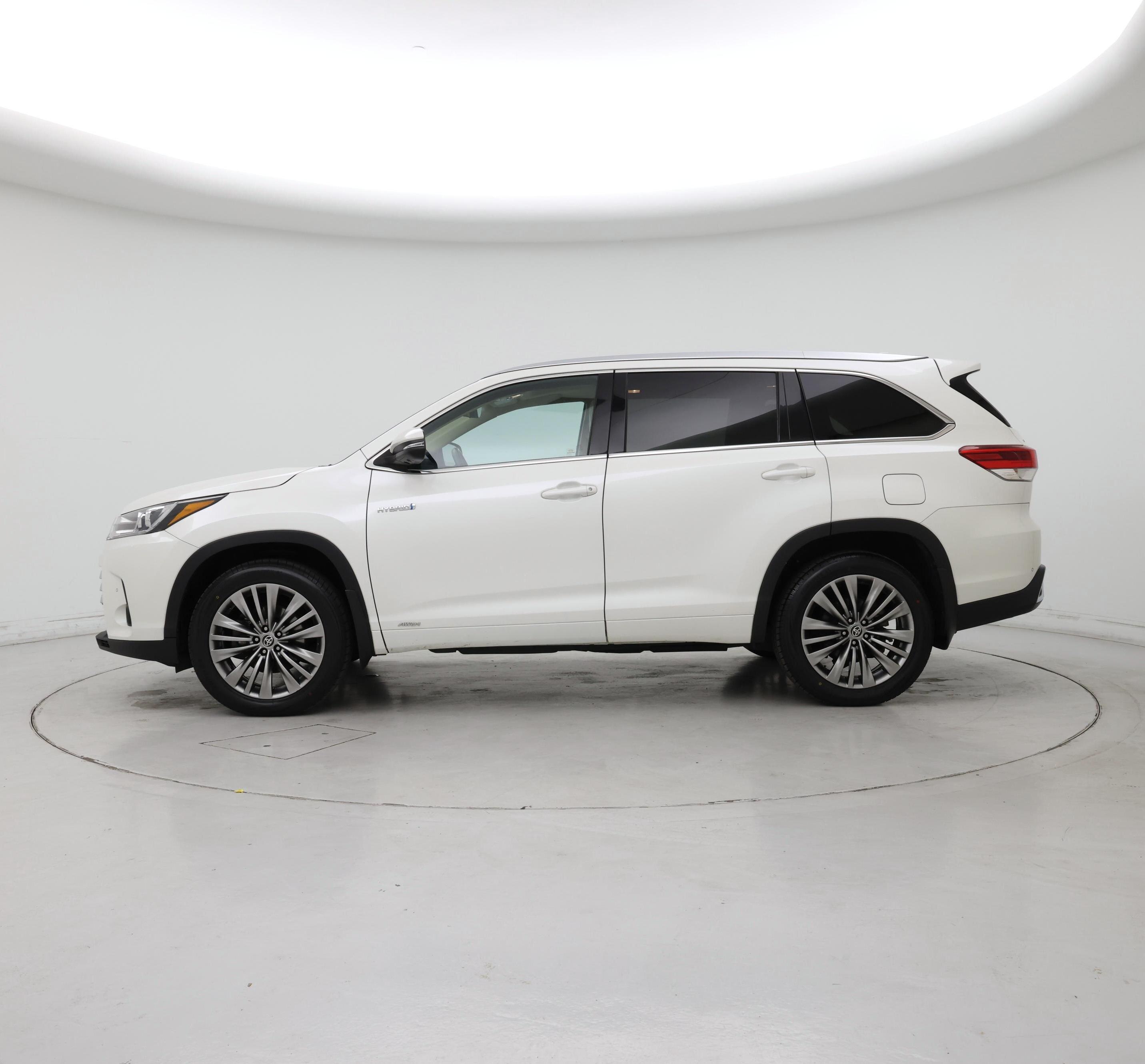 Thumbnail: 2018 Toyota Highlander - 3