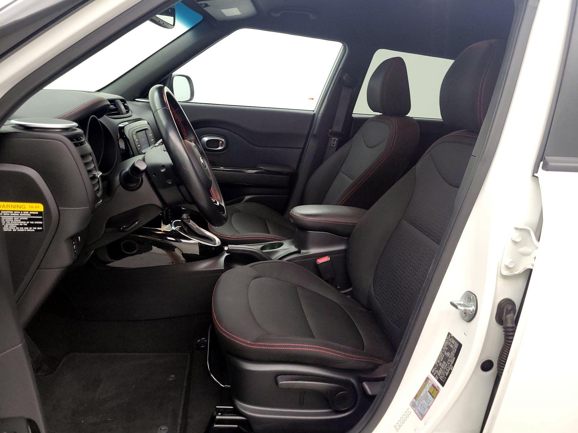 Thumbnail: 2016 Kia Soul - 11