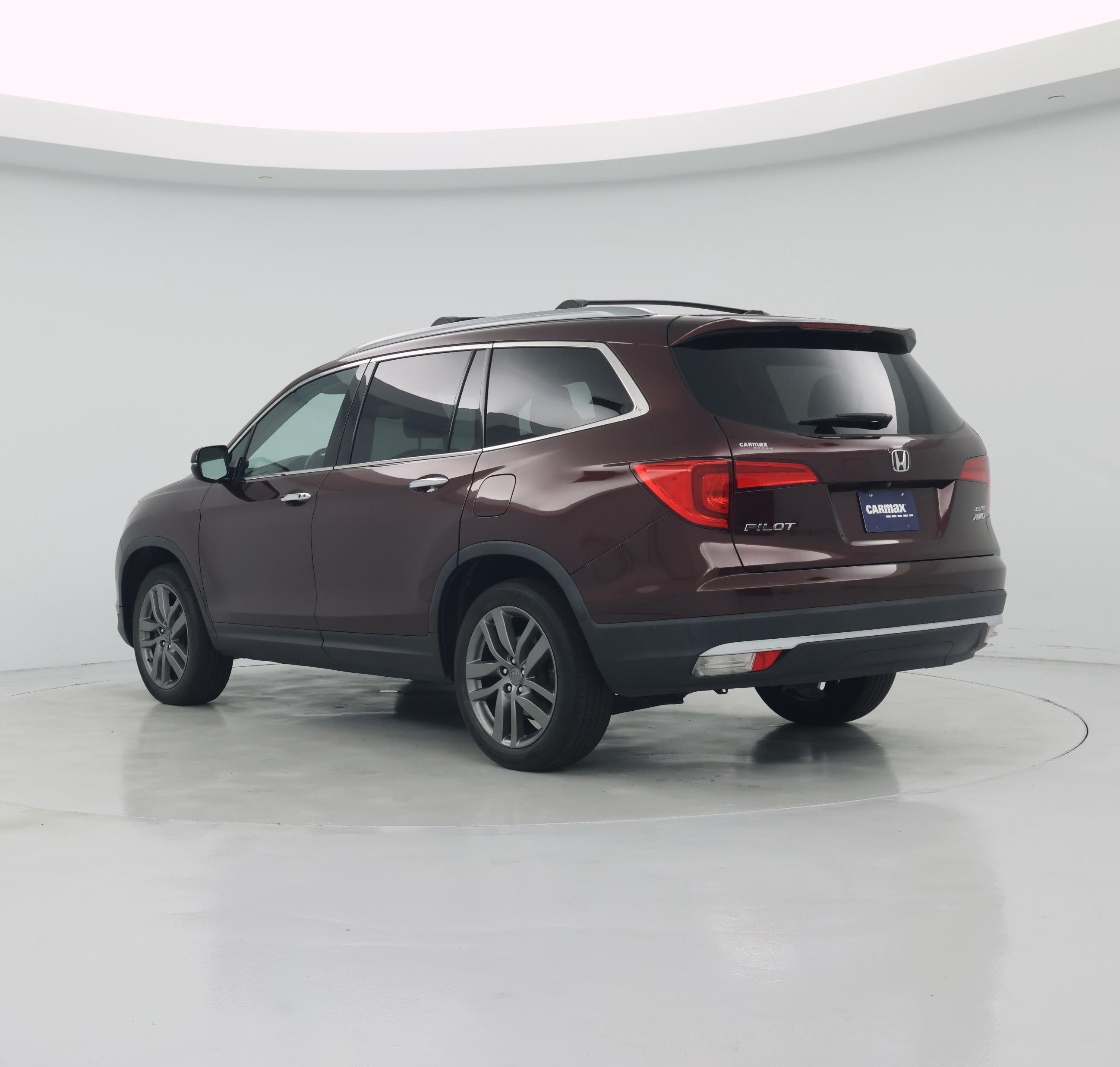Thumbnail: 2016 Honda Pilot - 2