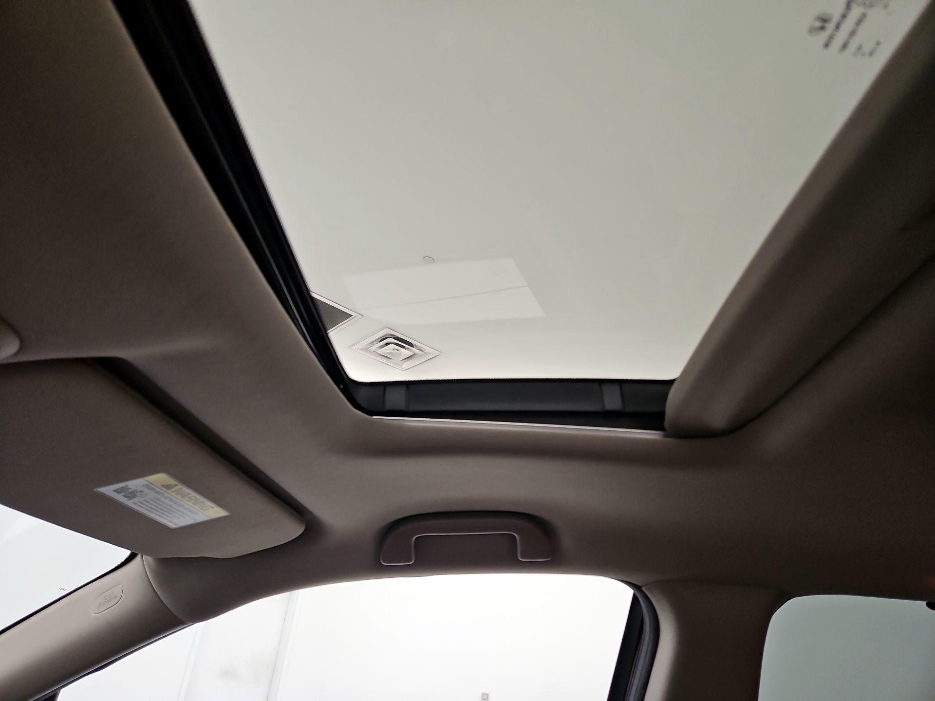 Thumbnail: 2016 Honda Pilot - 20