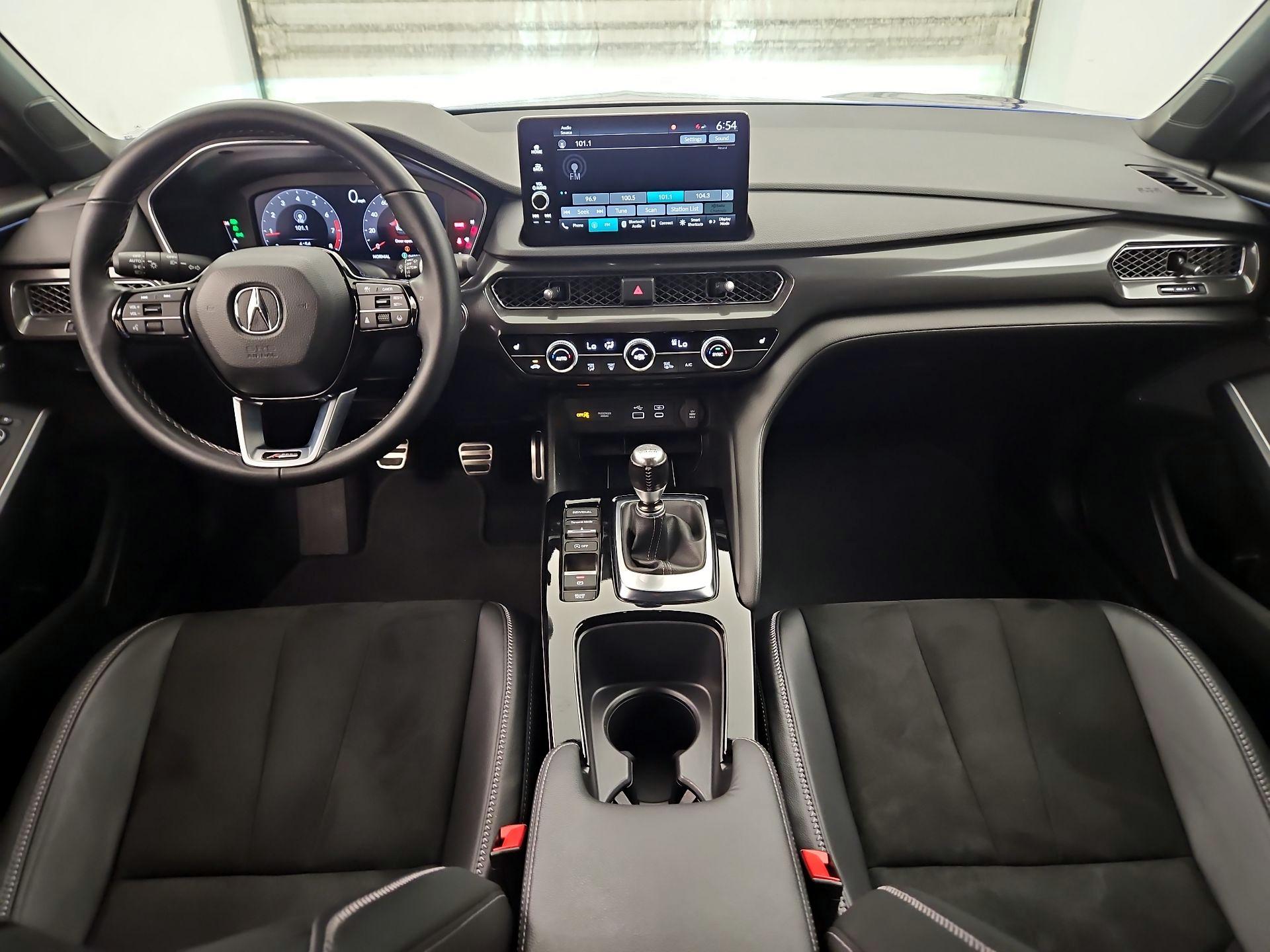 Thumbnail: 2025 Acura Integra - 9