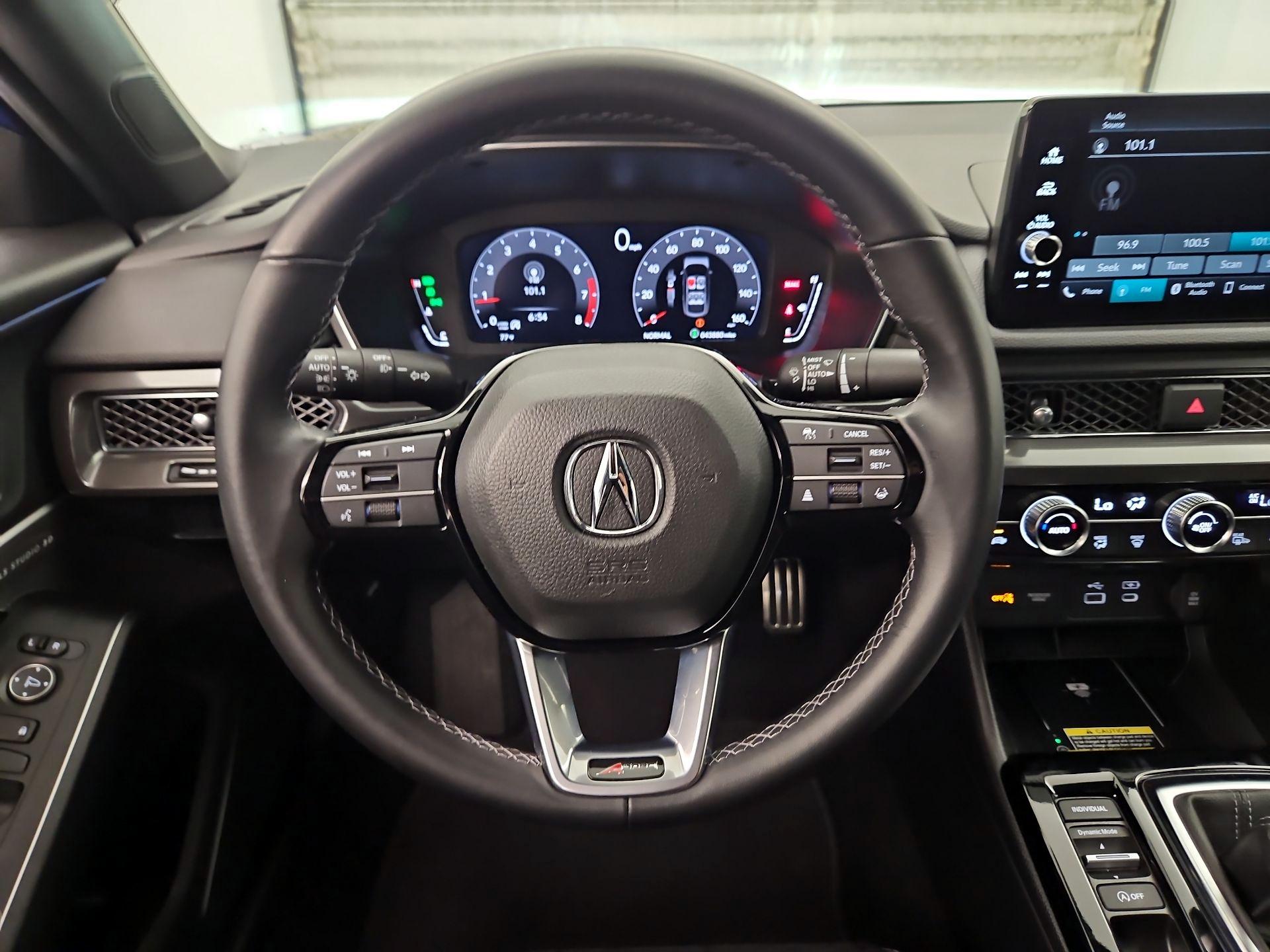 Thumbnail: 2025 Acura Integra - 10