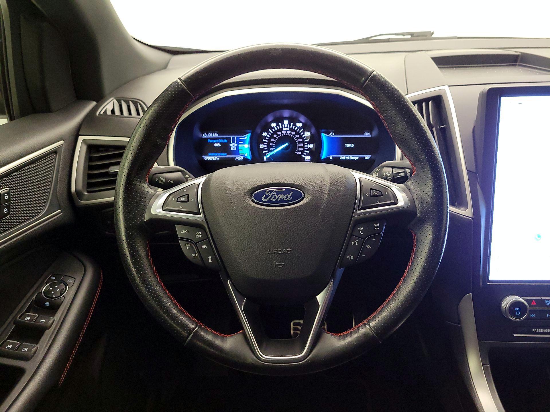 Thumbnail: 2021 Ford Edge - 10