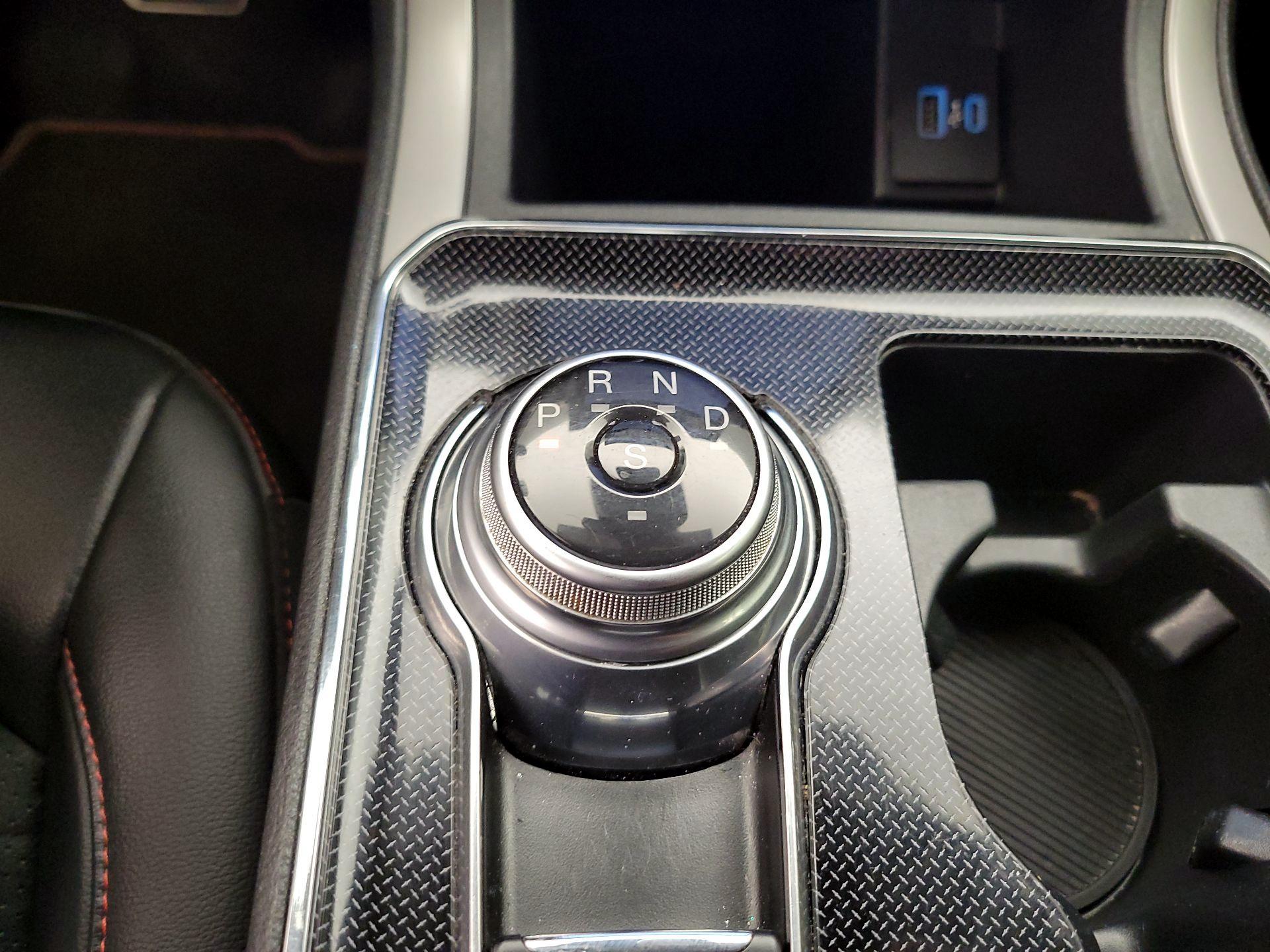 Thumbnail: 2021 Ford Edge - 18