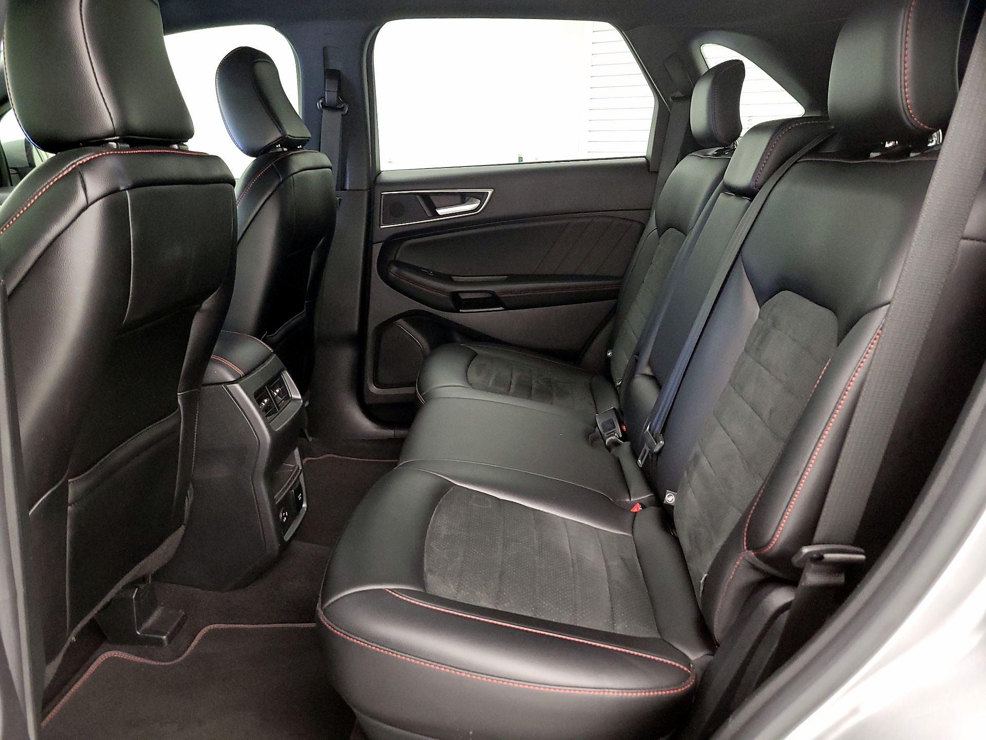 Thumbnail: 2021 Ford Edge - 20