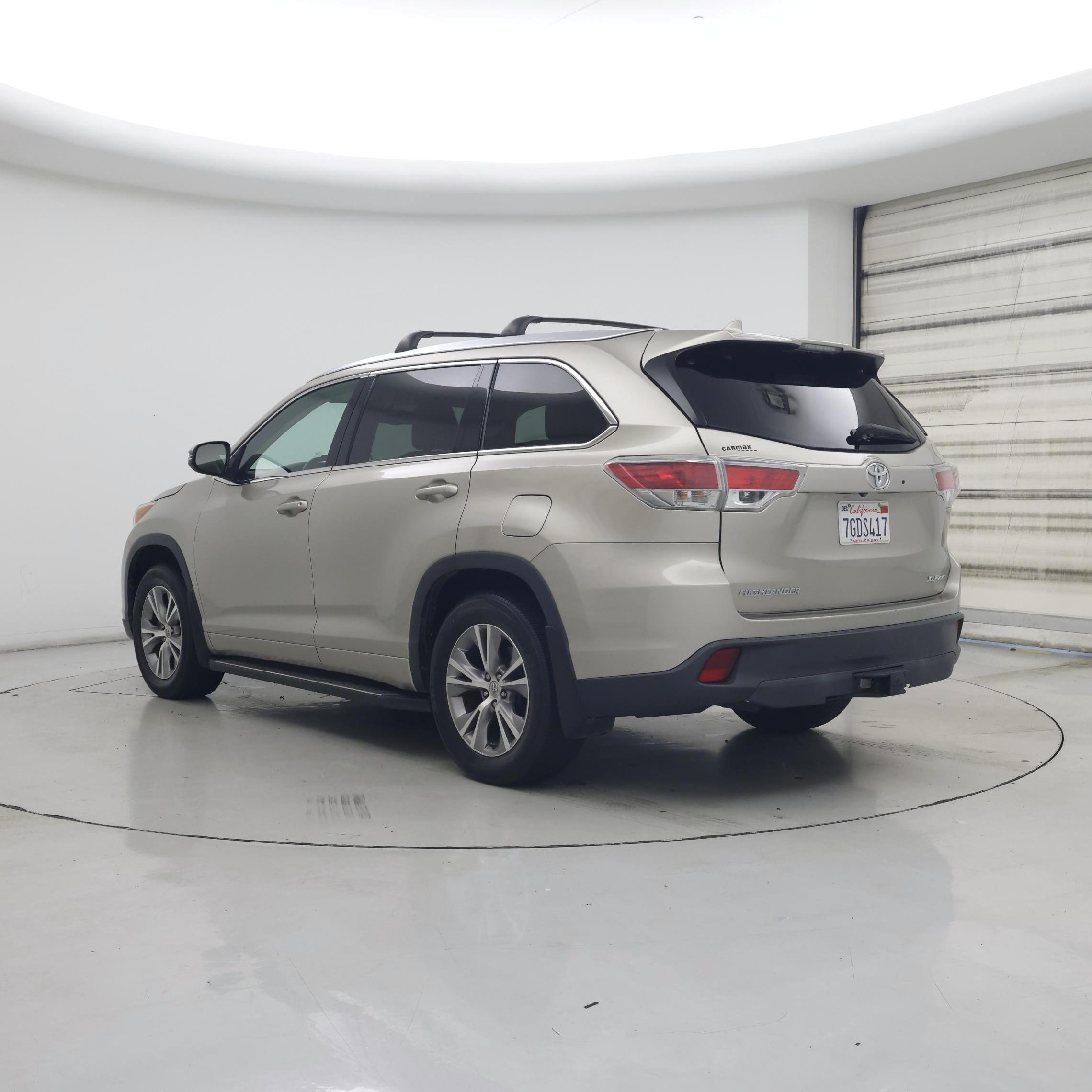 Thumbnail: 2015 Toyota Highlander - 2