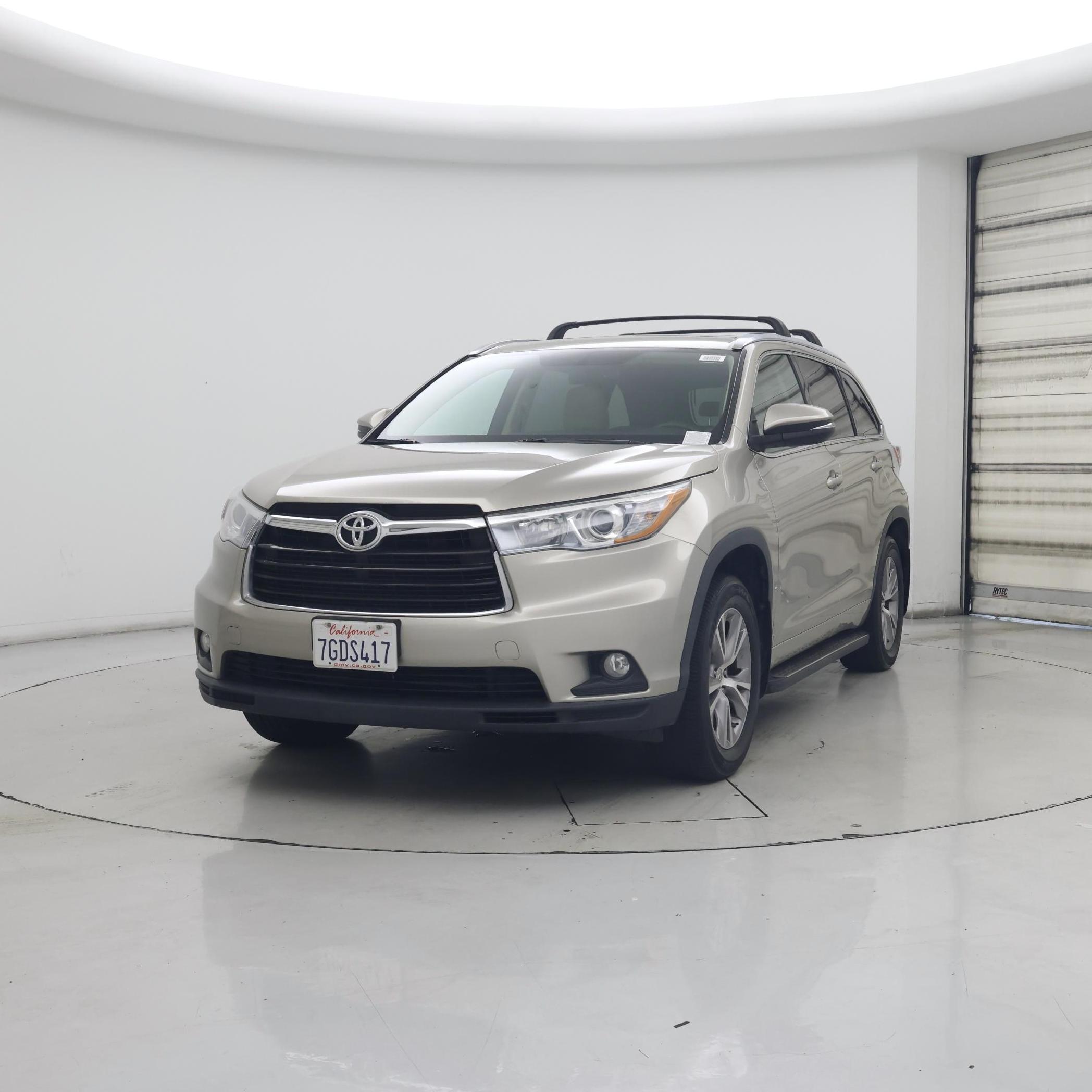 Thumbnail: 2015 Toyota Highlander - 4