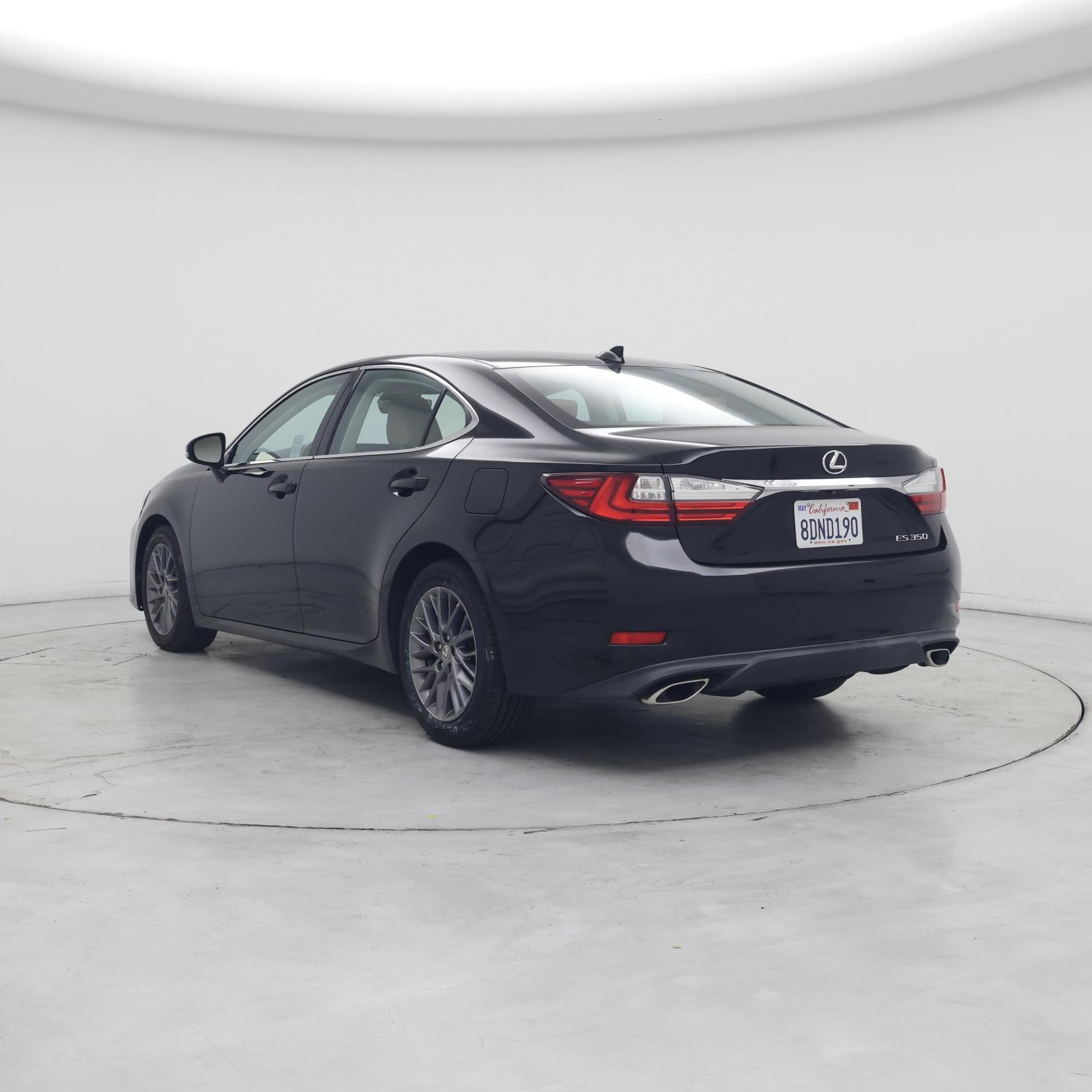 Thumbnail: 2018 Lexus ES - 2