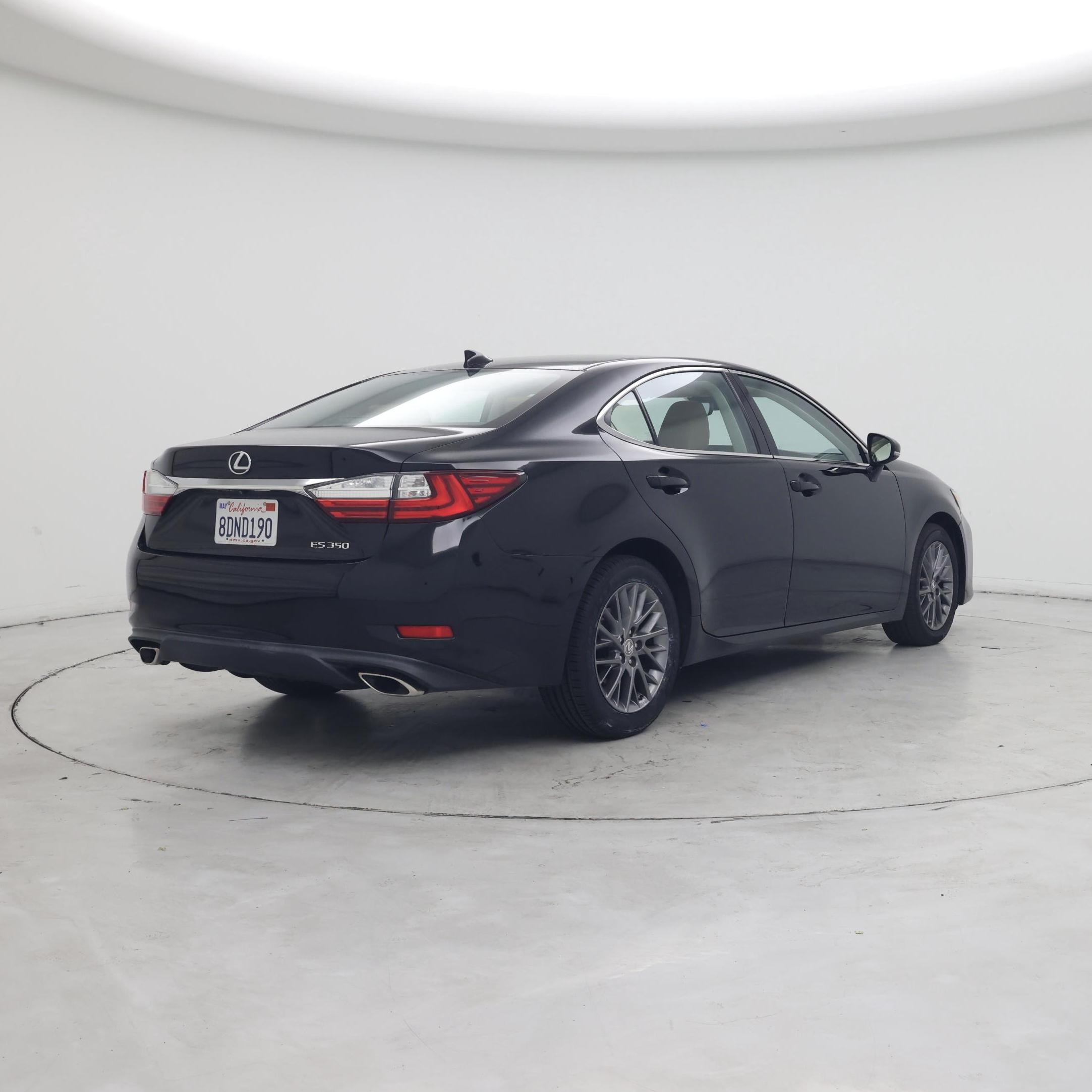 Thumbnail: 2018 Lexus ES - 8