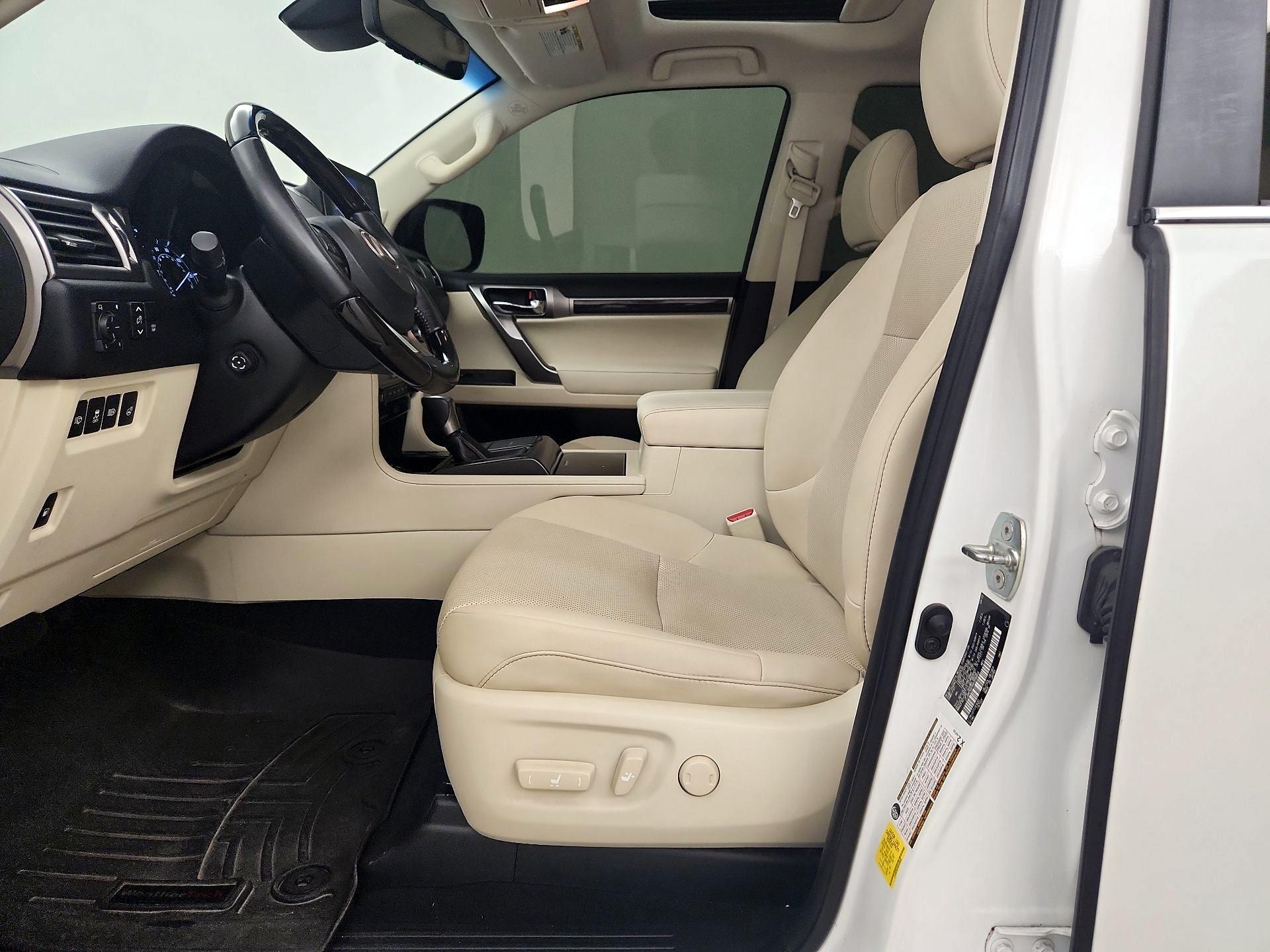 Thumbnail: 2022 Lexus GX - 11