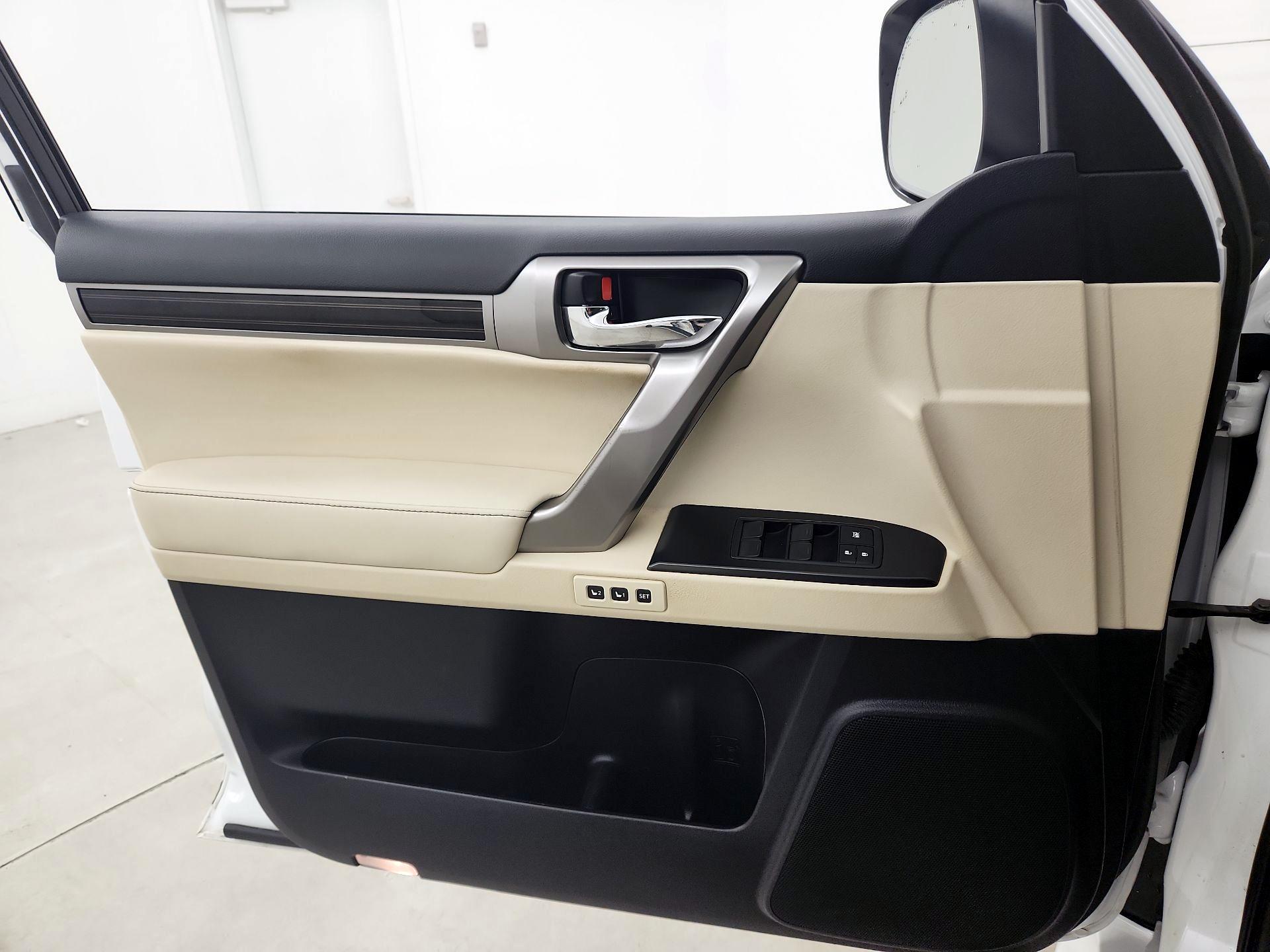 Thumbnail: 2022 Lexus GX - 12