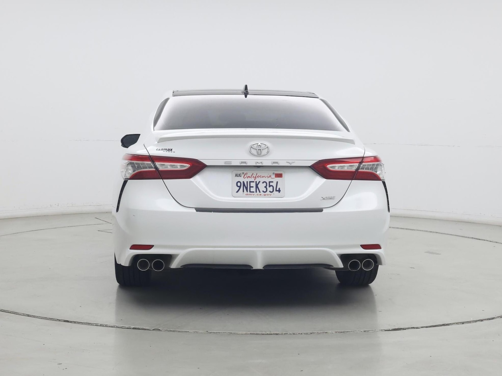 2020 Toyota Camry XSE - Photo 7