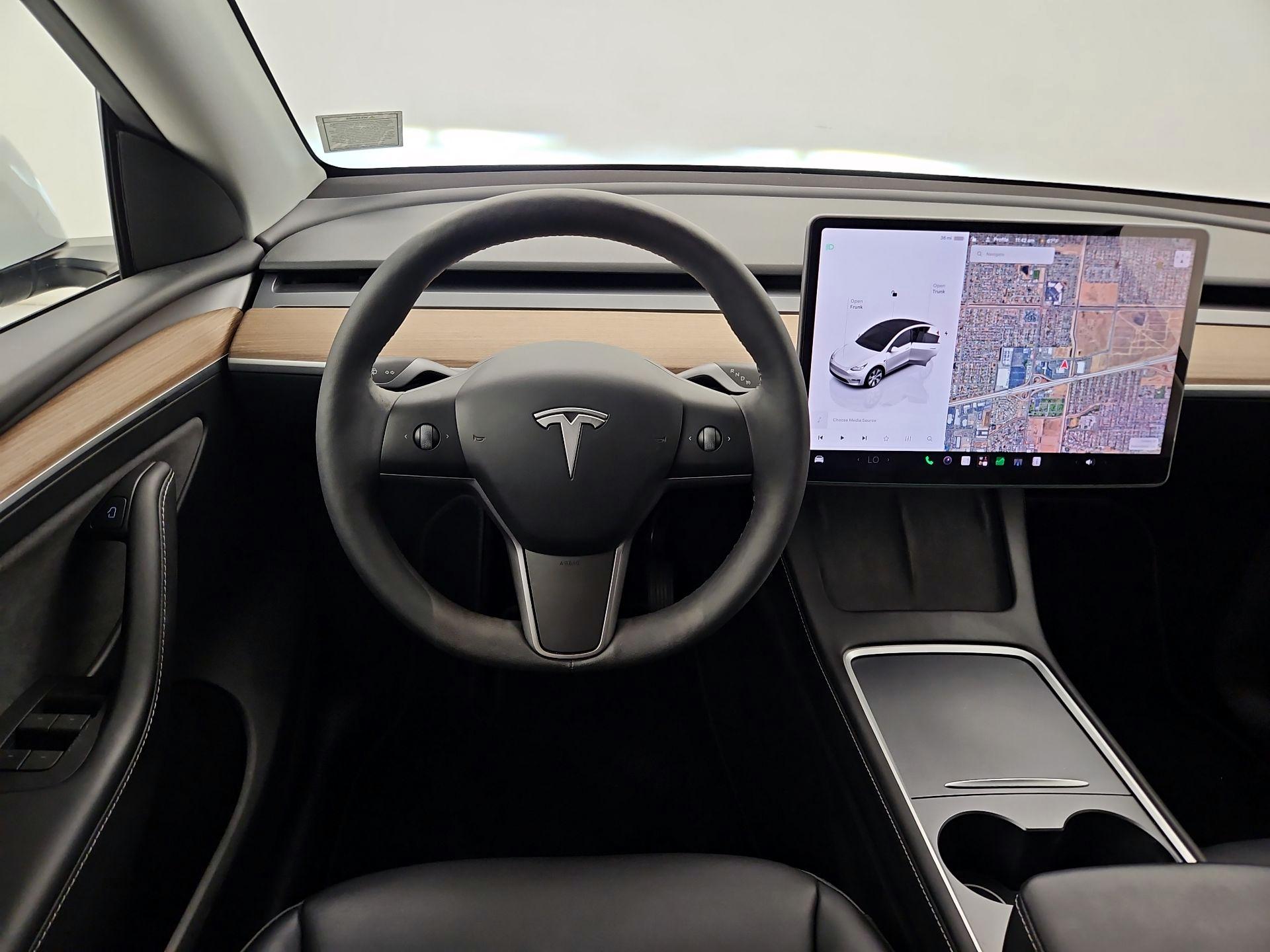Thumbnail: 2024 Tesla Model Y - 10
