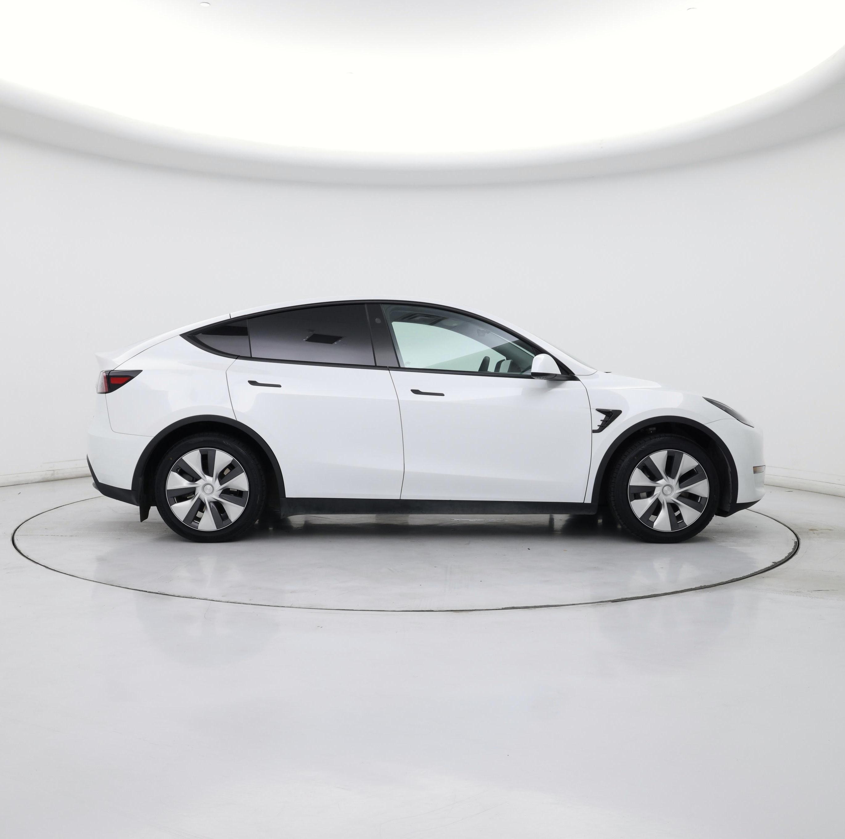 Thumbnail: 2024 Tesla Model Y - 7