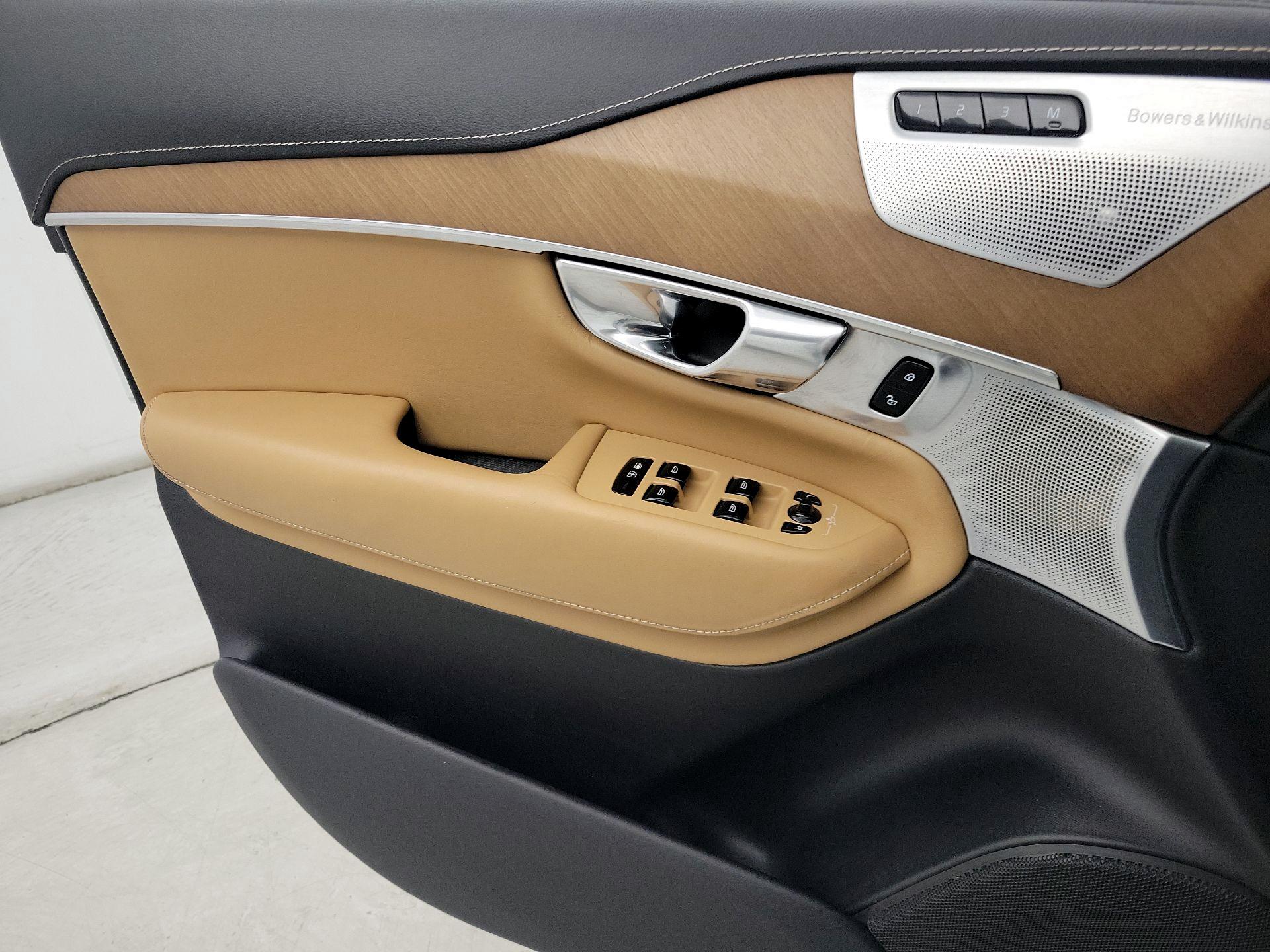 Thumbnail: 2018 Volvo XC90 - 12