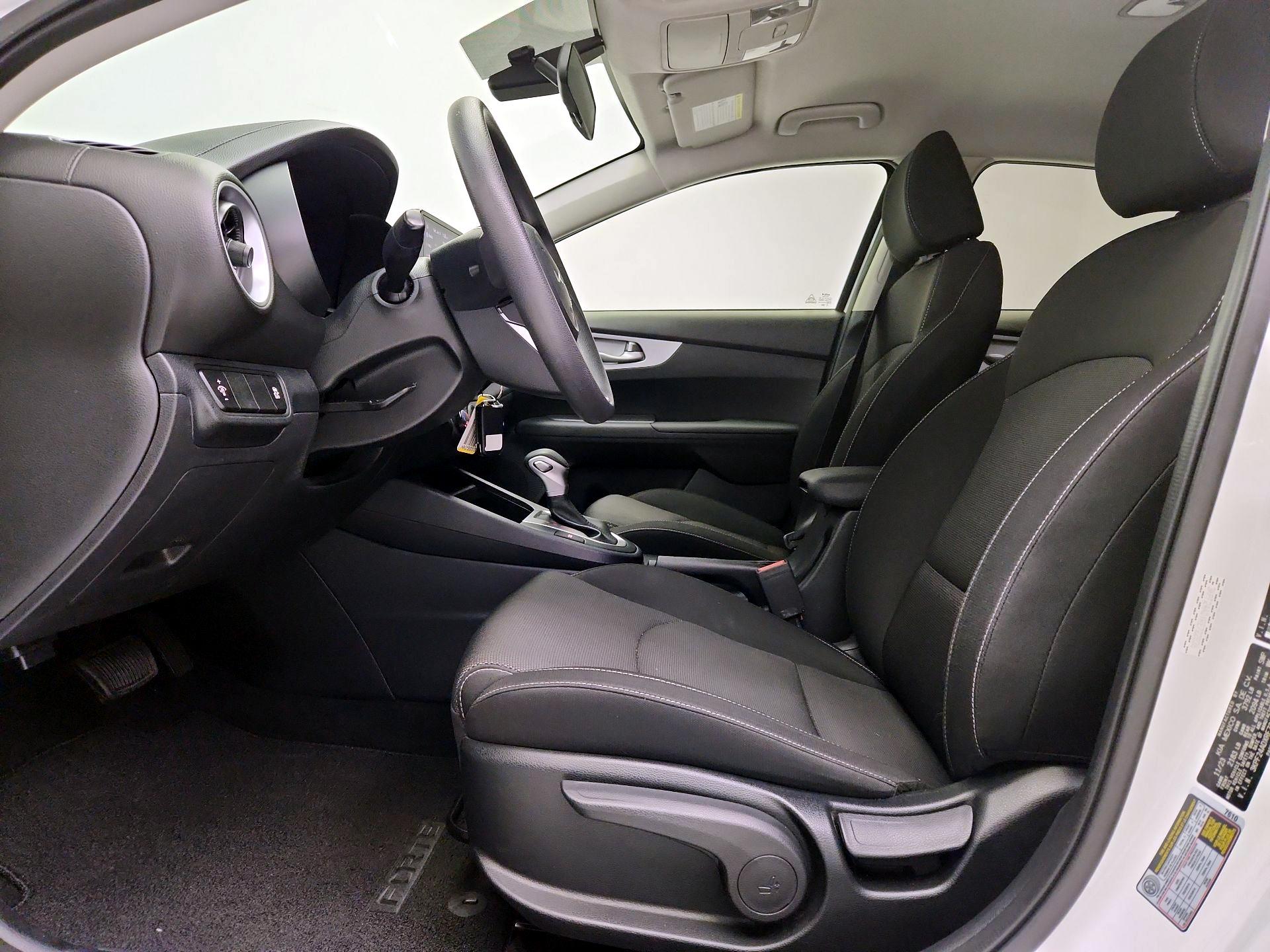 Thumbnail: 2024 Kia Forte - 11