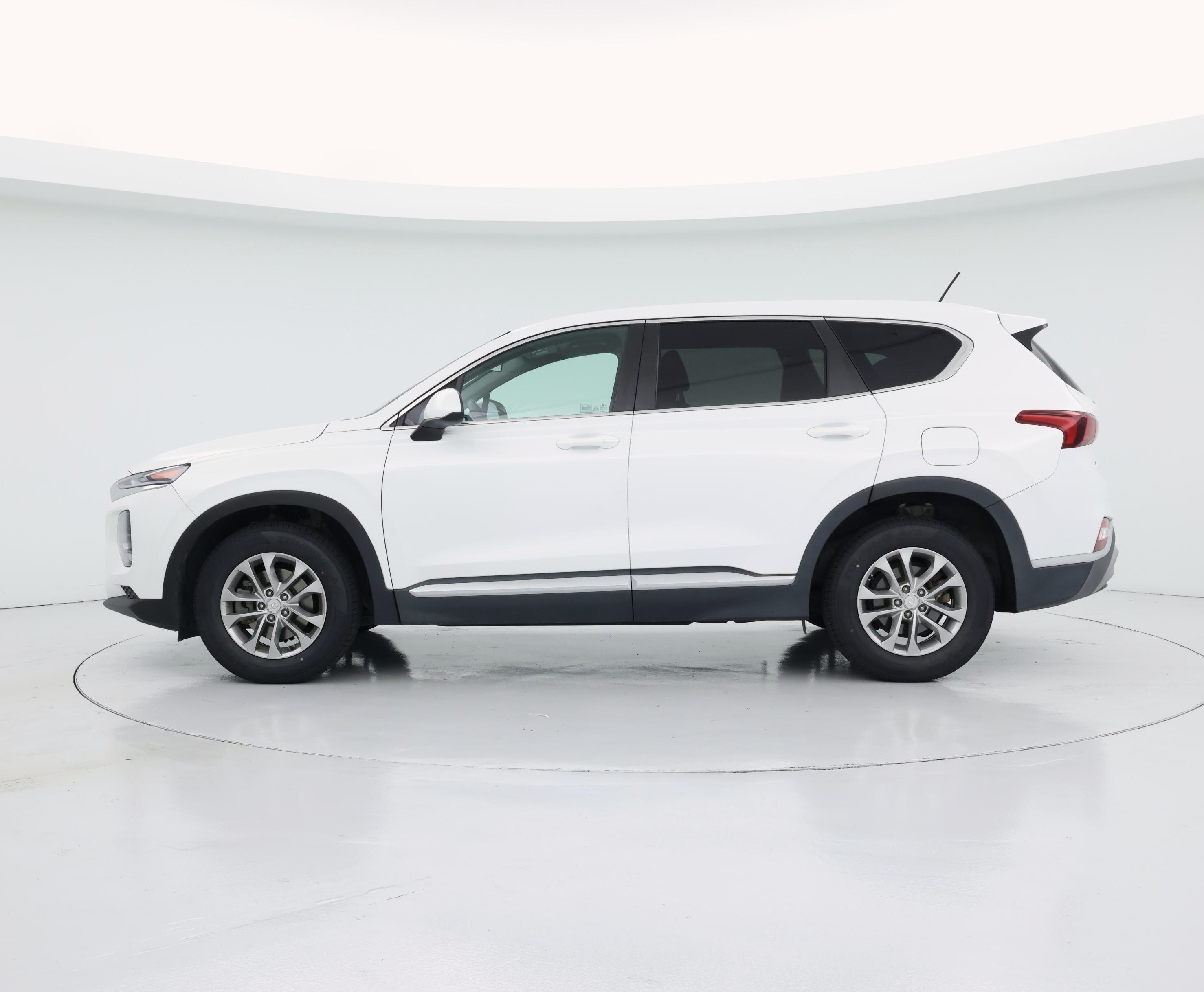 Thumbnail: 2019 Hyundai Santa Fe - 3