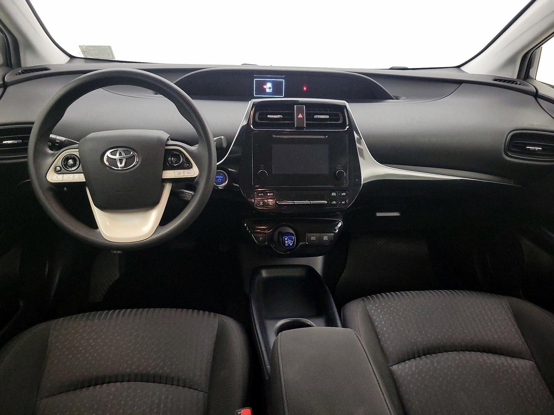 Thumbnail: 2018 Toyota Prius - 9