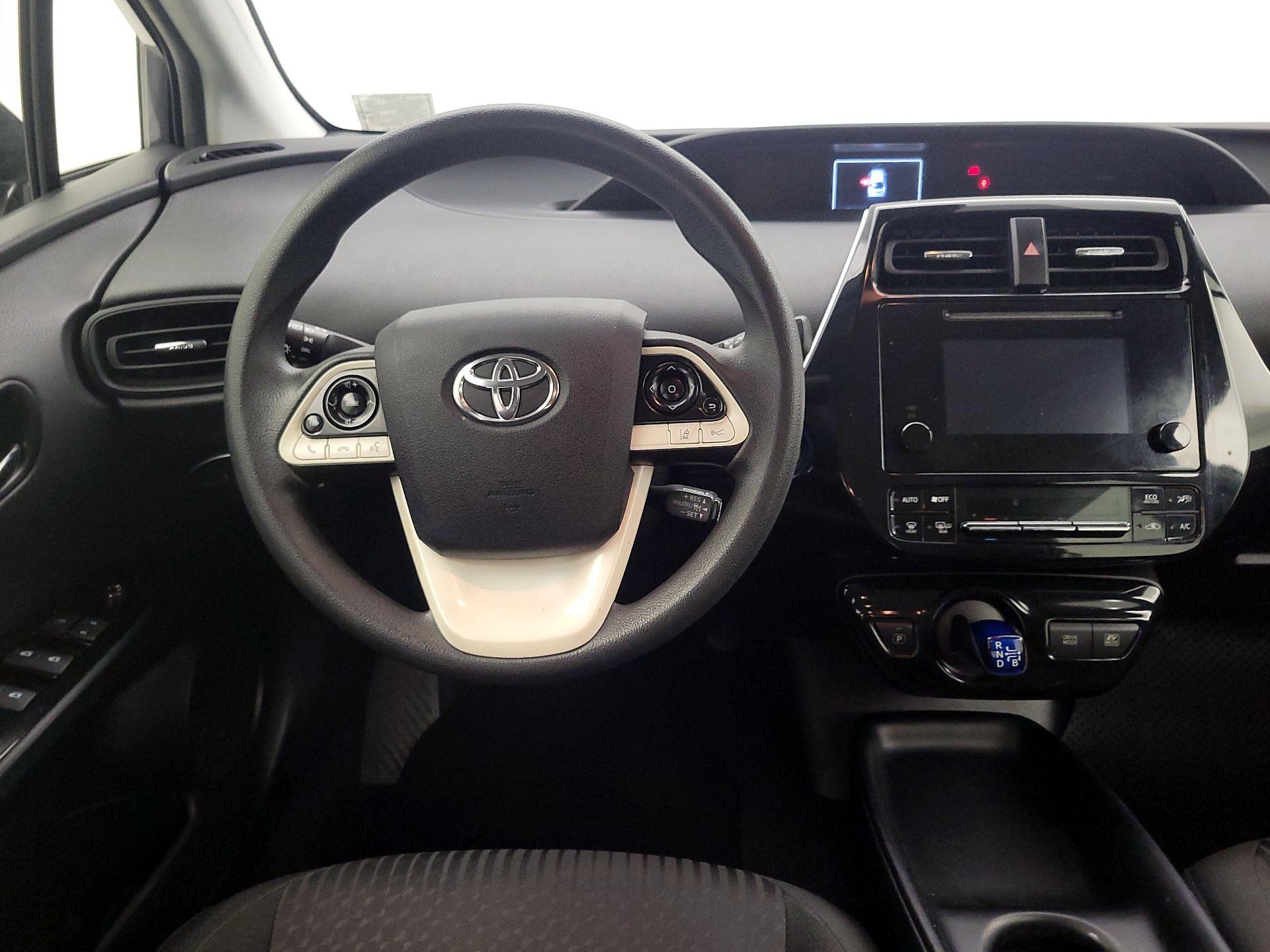 Thumbnail: 2018 Toyota Prius - 10