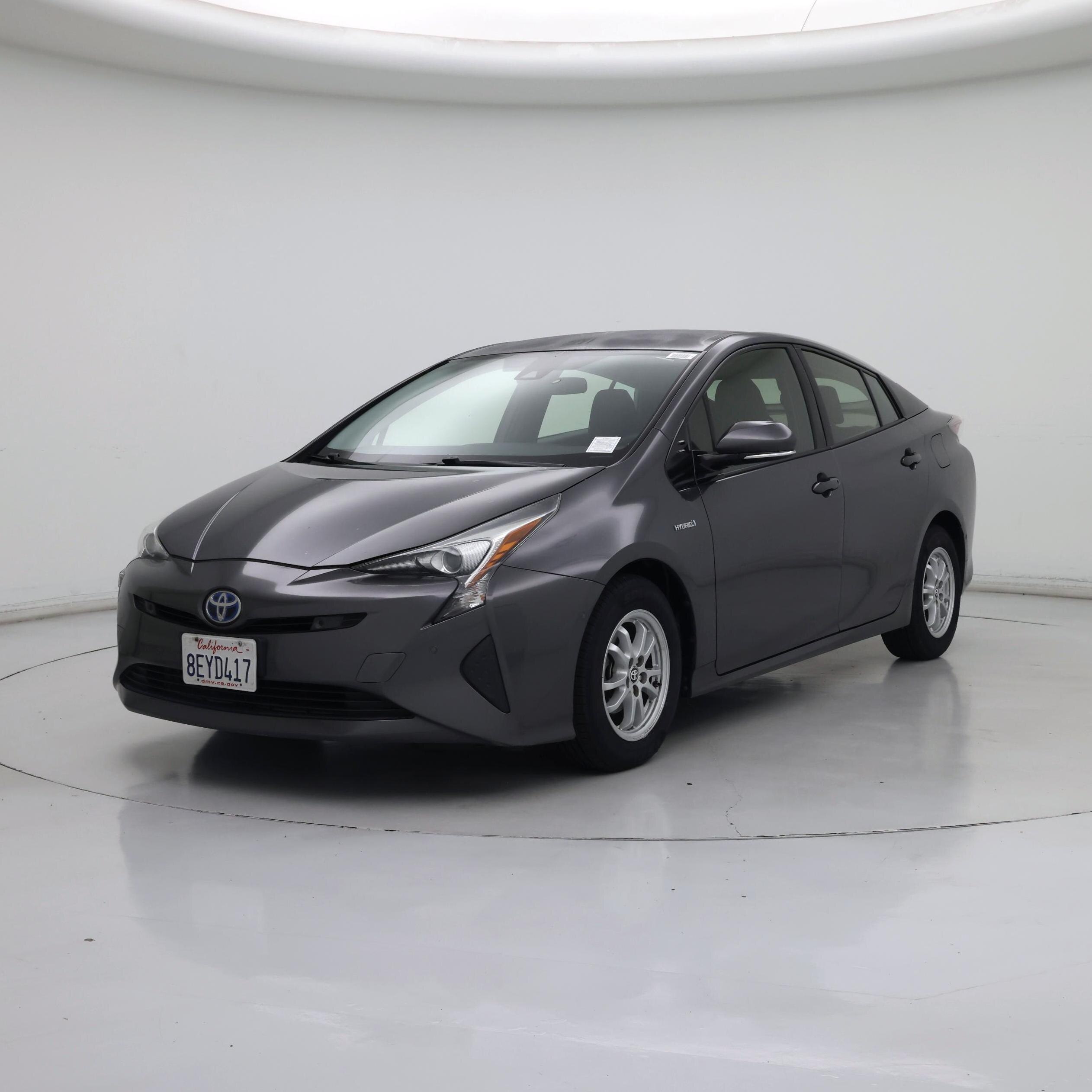 Thumbnail: 2018 Toyota Prius - 4