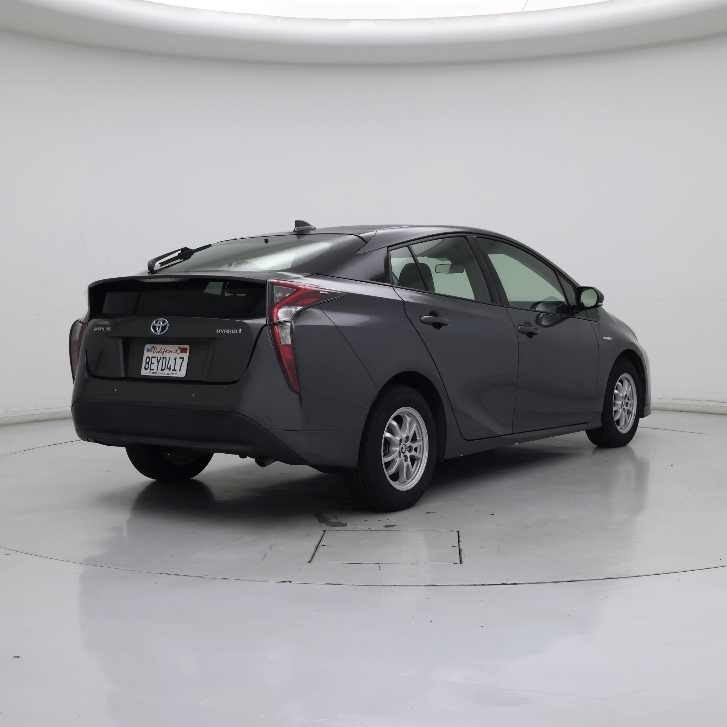 Thumbnail: 2018 Toyota Prius - 8