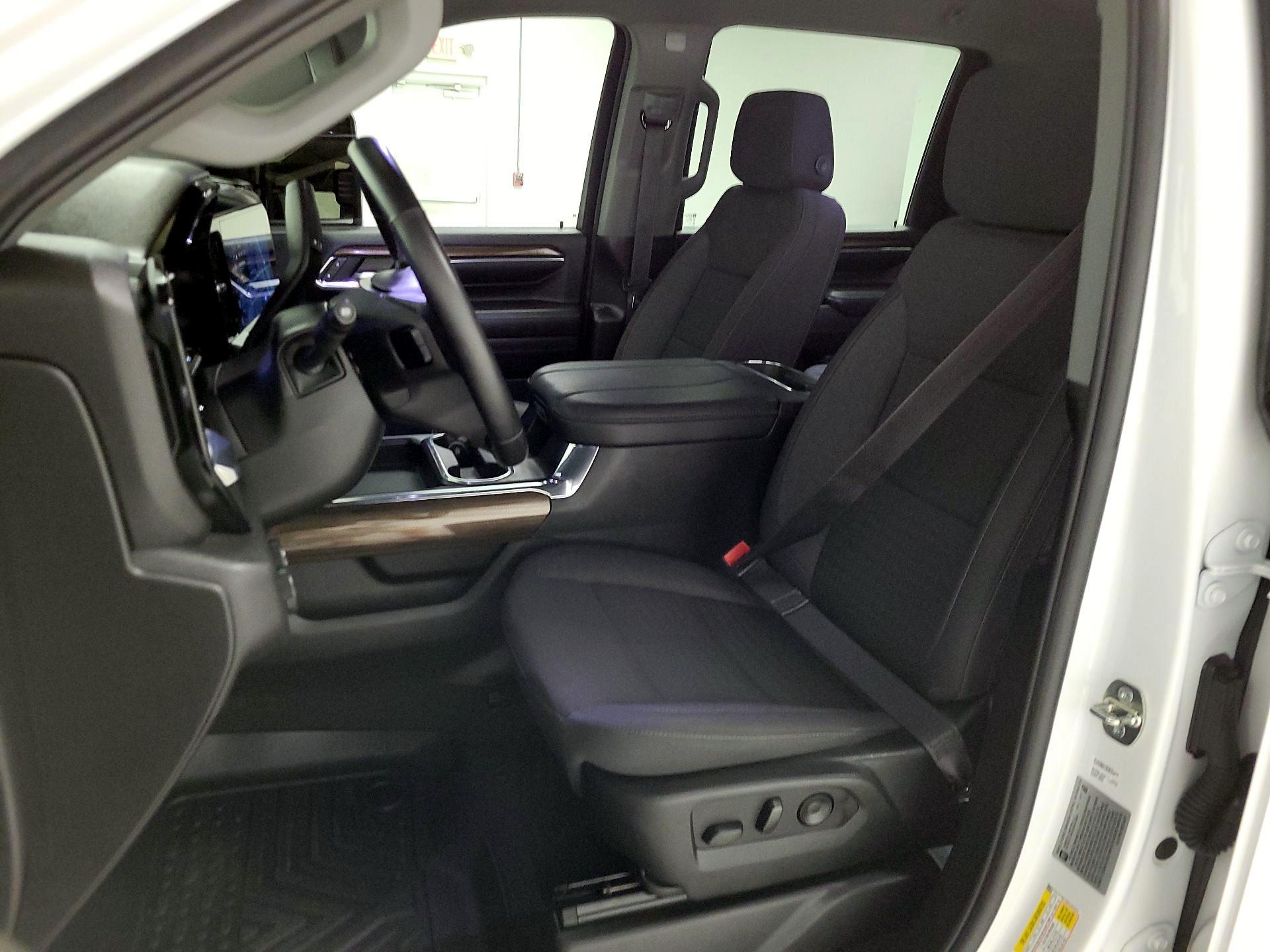 Thumbnail: 2024 Chevrolet Silverado 2500 - 11