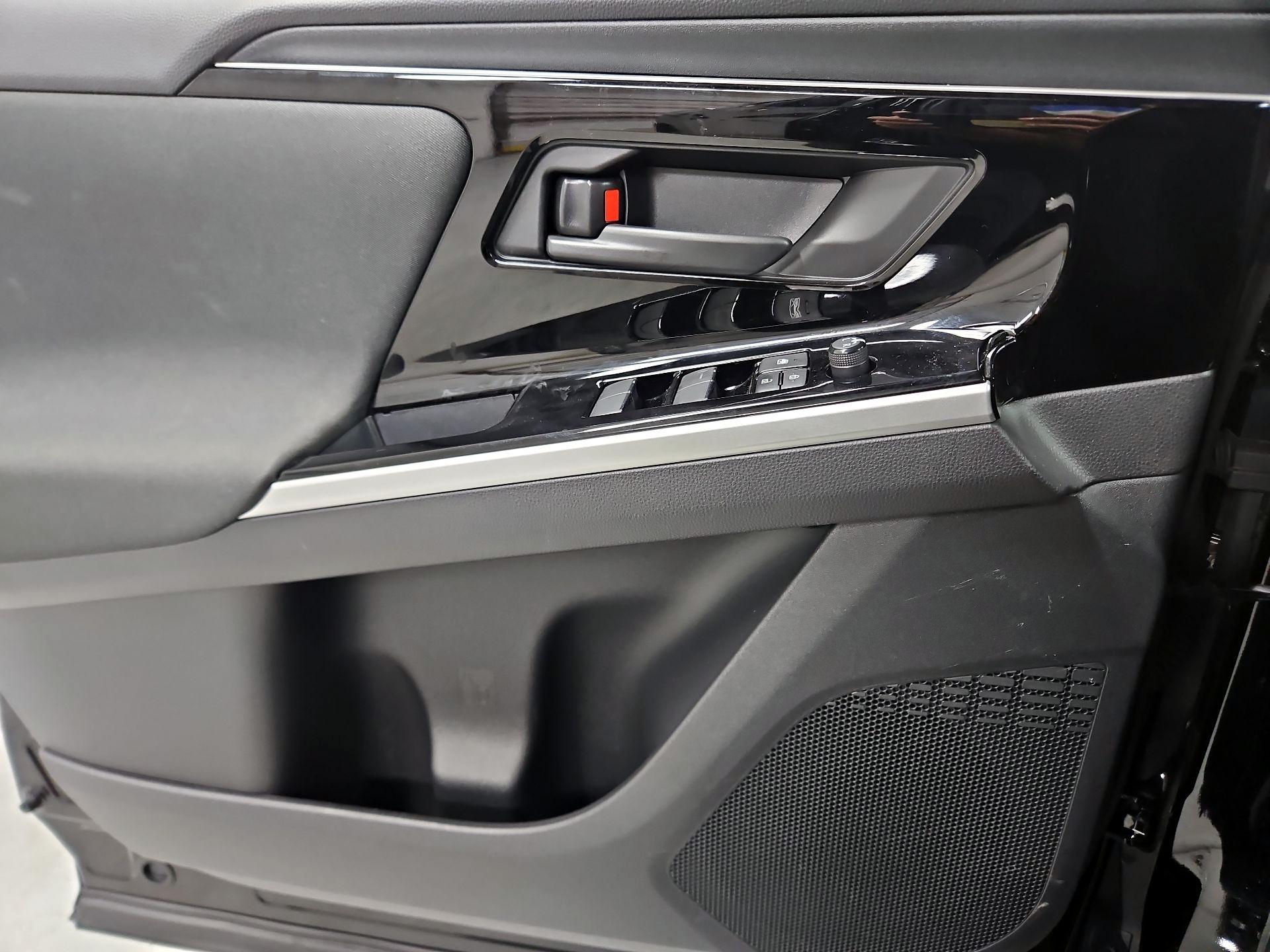 Thumbnail: 2023 Subaru Solterra - 12