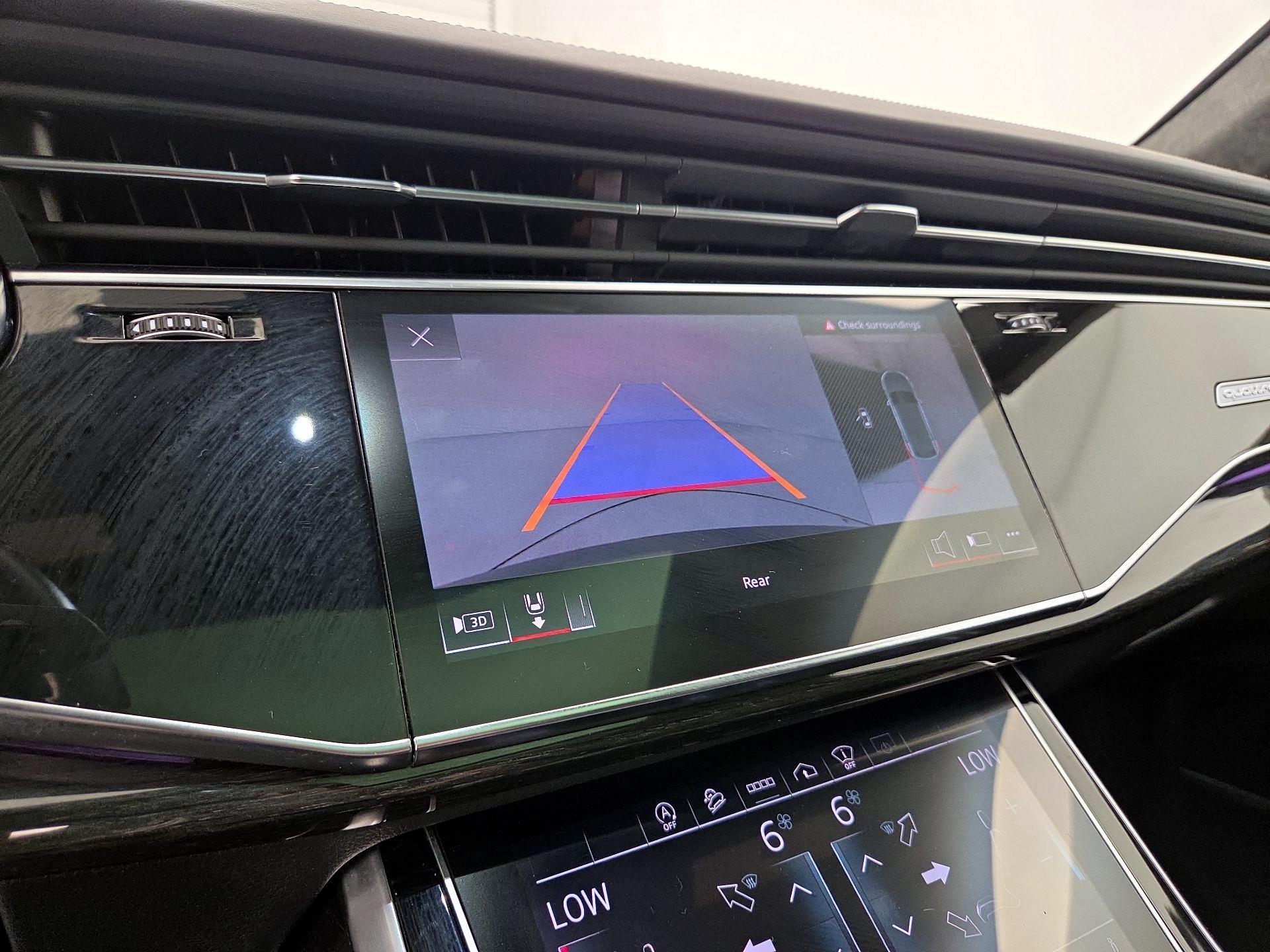 Thumbnail: 2022 Audi Q8 - 15
