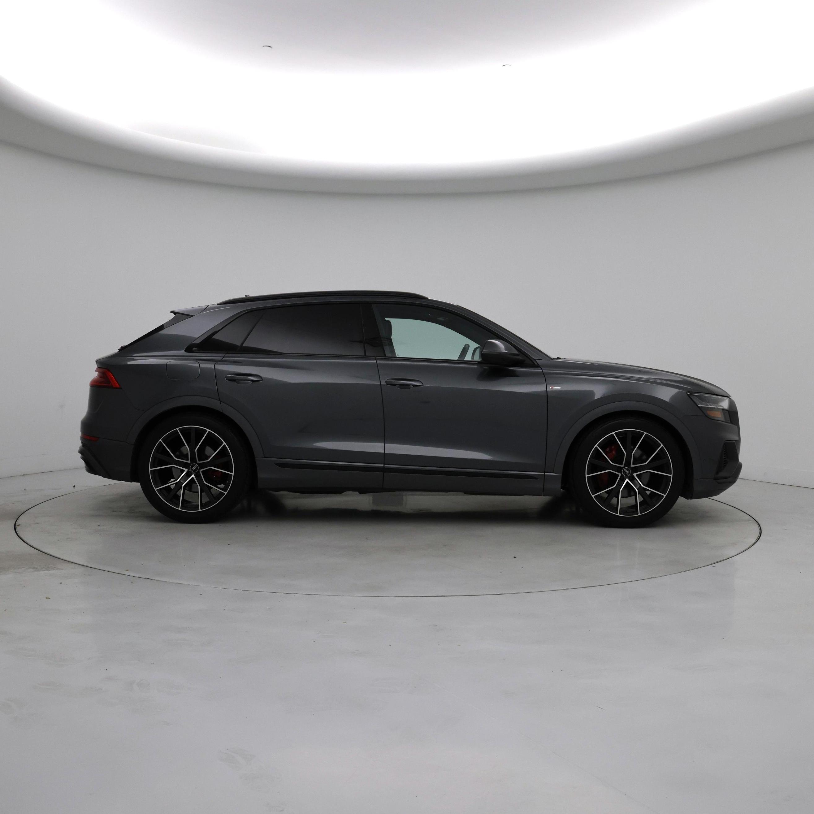 Thumbnail: 2022 Audi Q8 - 7