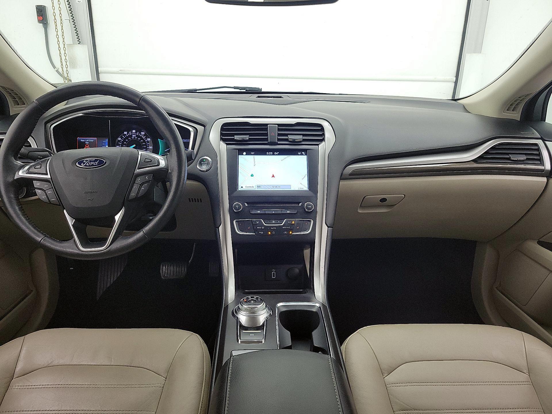 Thumbnail: 2017 Ford Fusion - 9