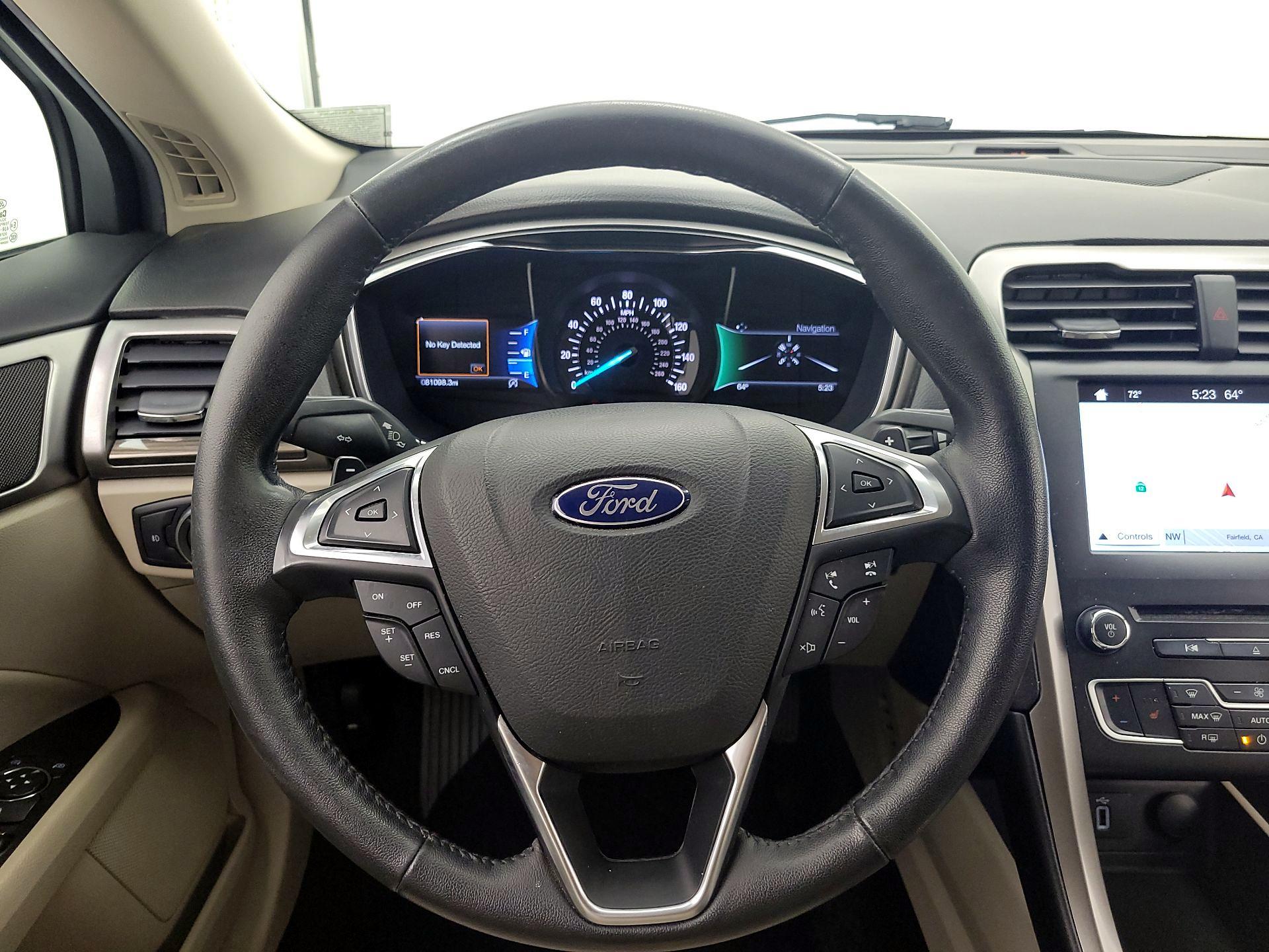 Thumbnail: 2017 Ford Fusion - 10