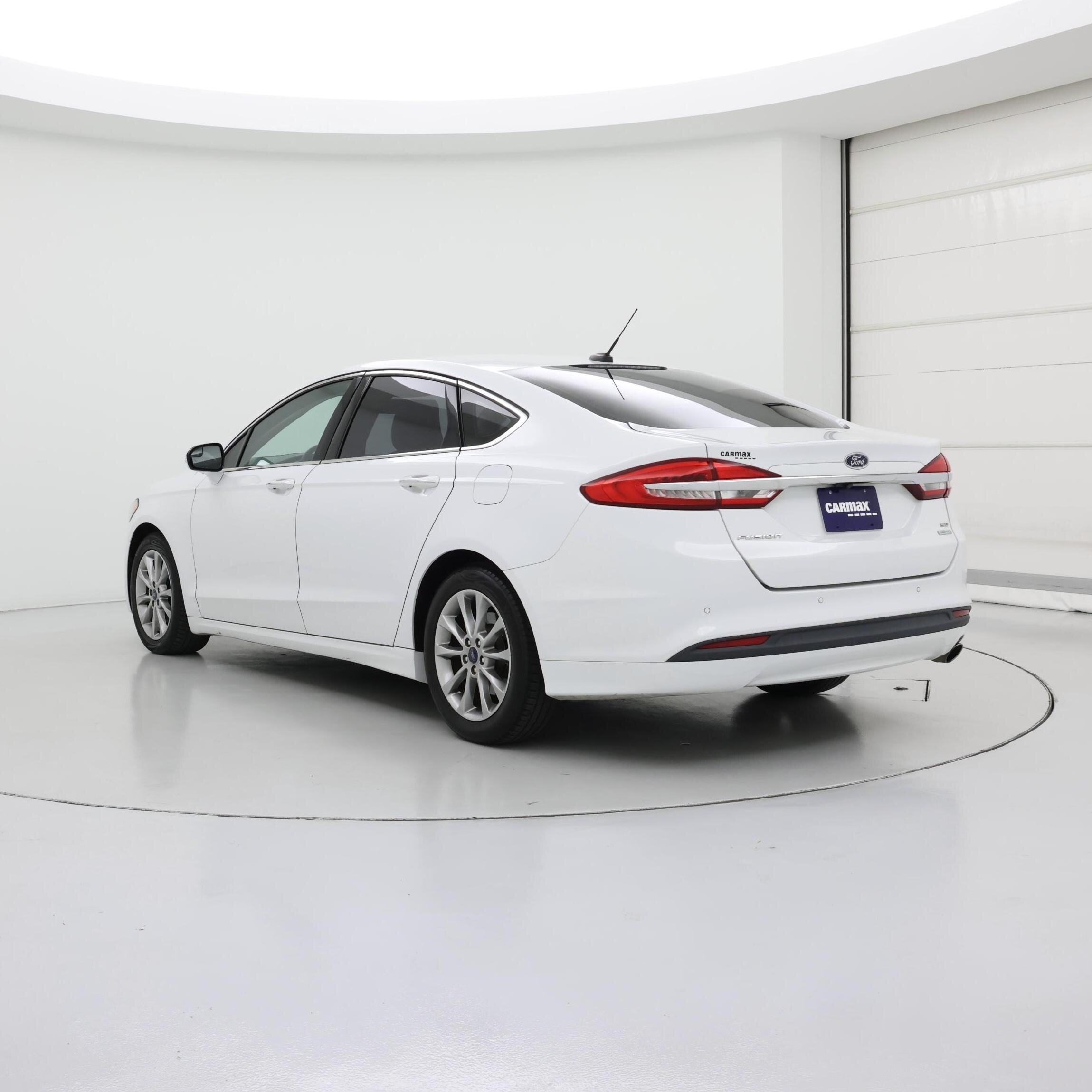 Thumbnail: 2017 Ford Fusion - 2