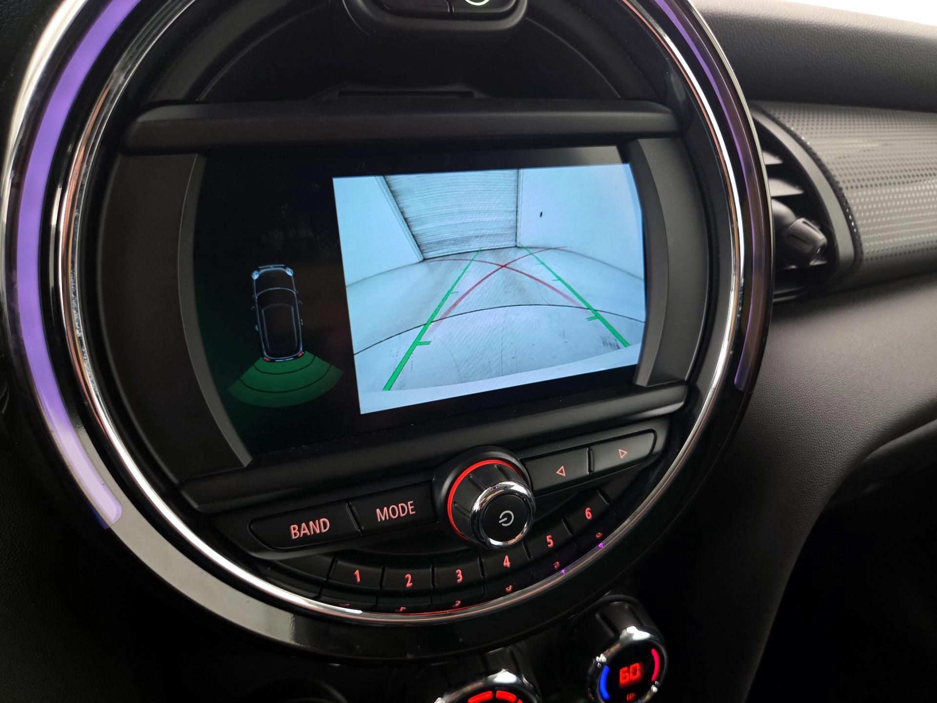Thumbnail: 2020 MINI Cooper Hardtop - 14