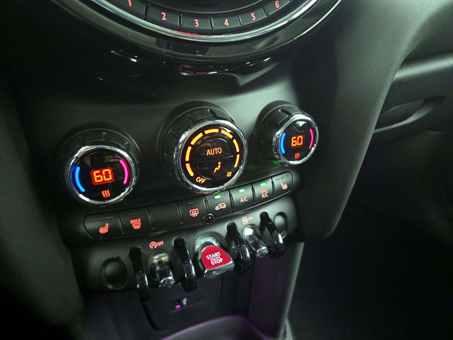 Thumbnail: 2020 MINI Cooper Hardtop - 16