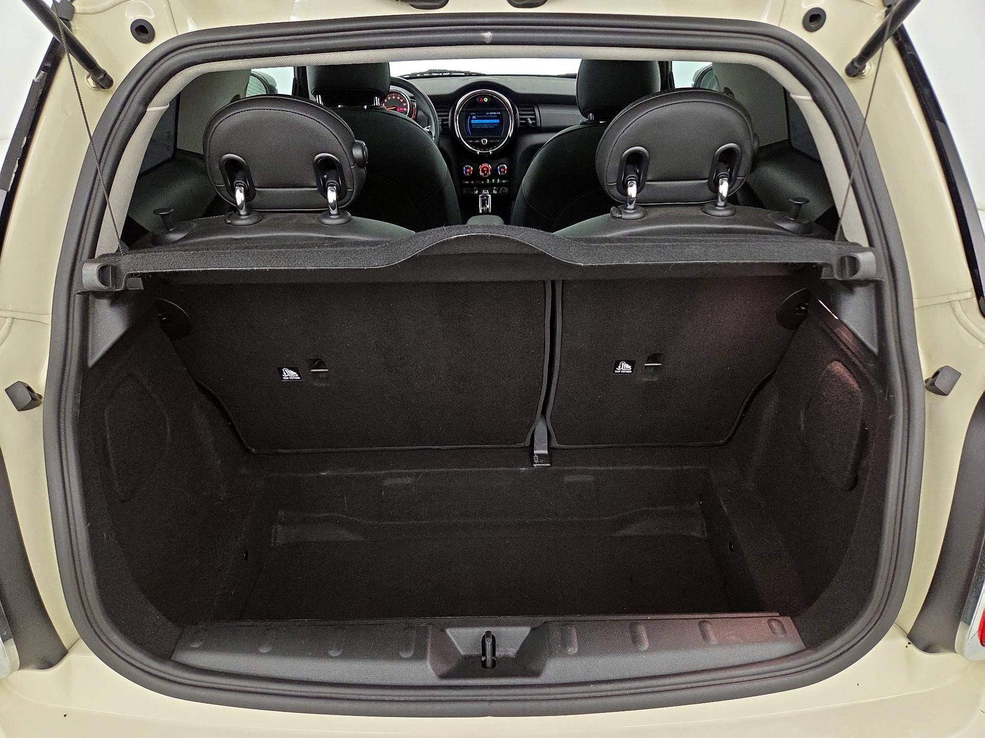 Thumbnail: 2020 MINI Cooper Hardtop - 20