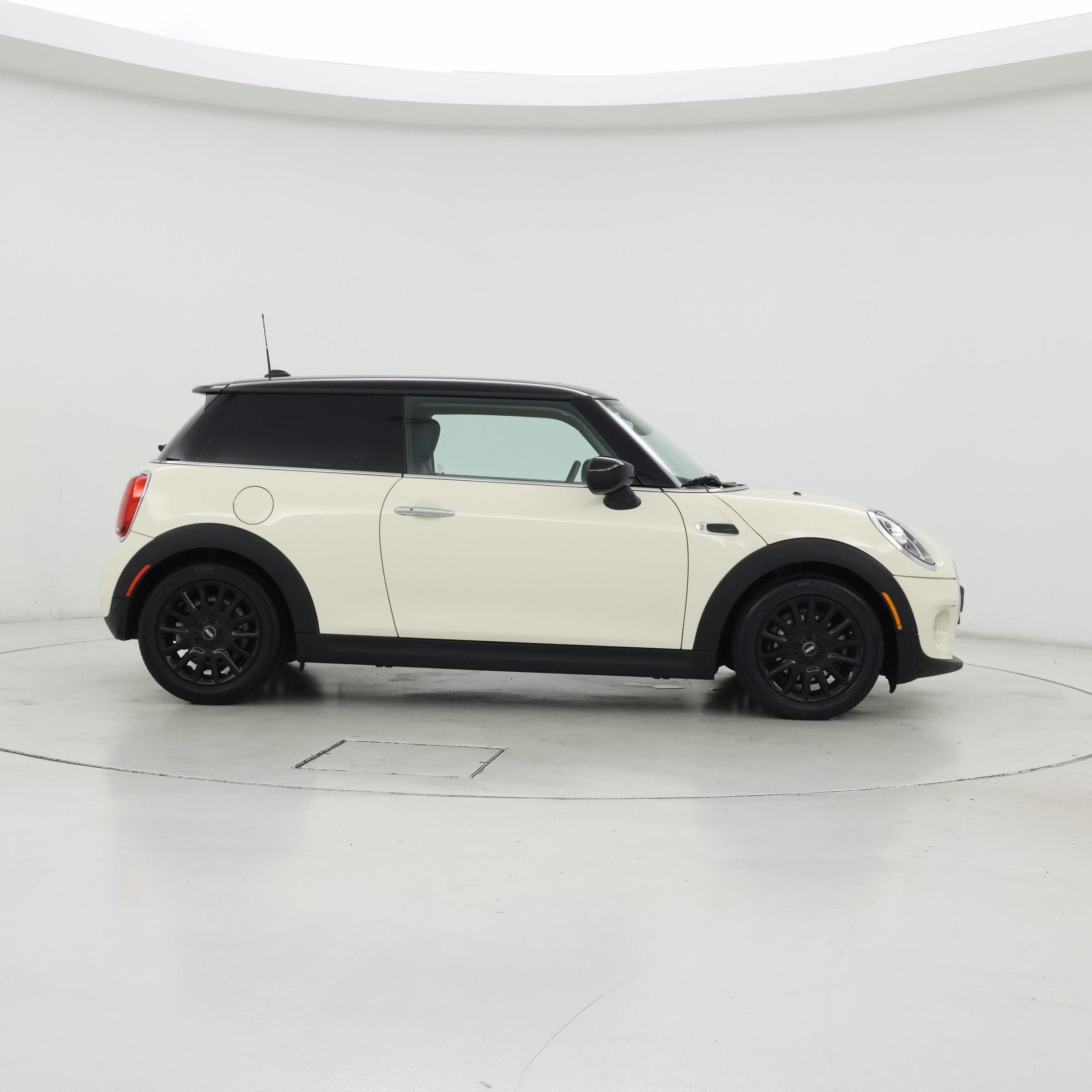 Thumbnail: 2020 MINI Cooper Hardtop - 7