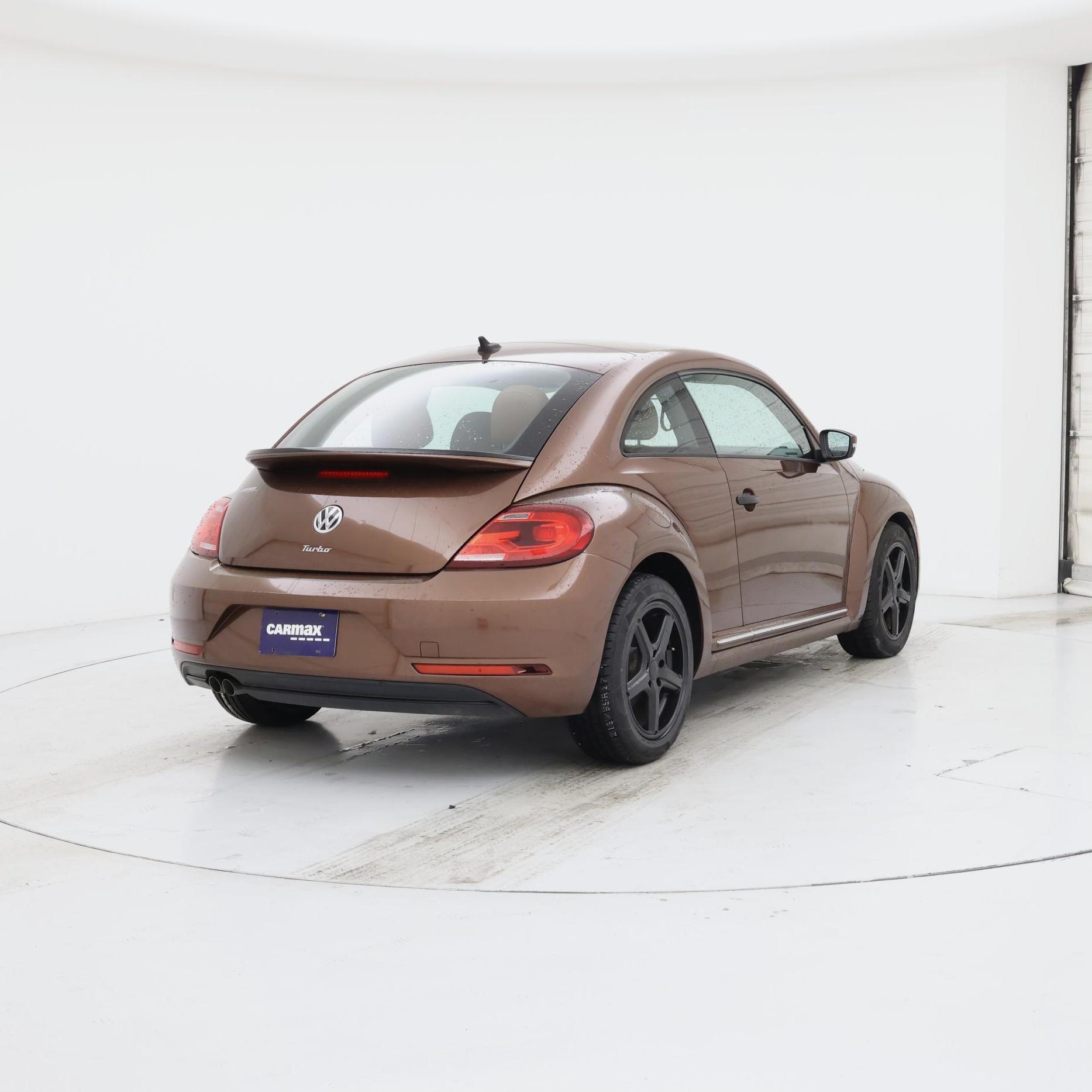Thumbnail: 2017 Volkswagen Beetle - 8