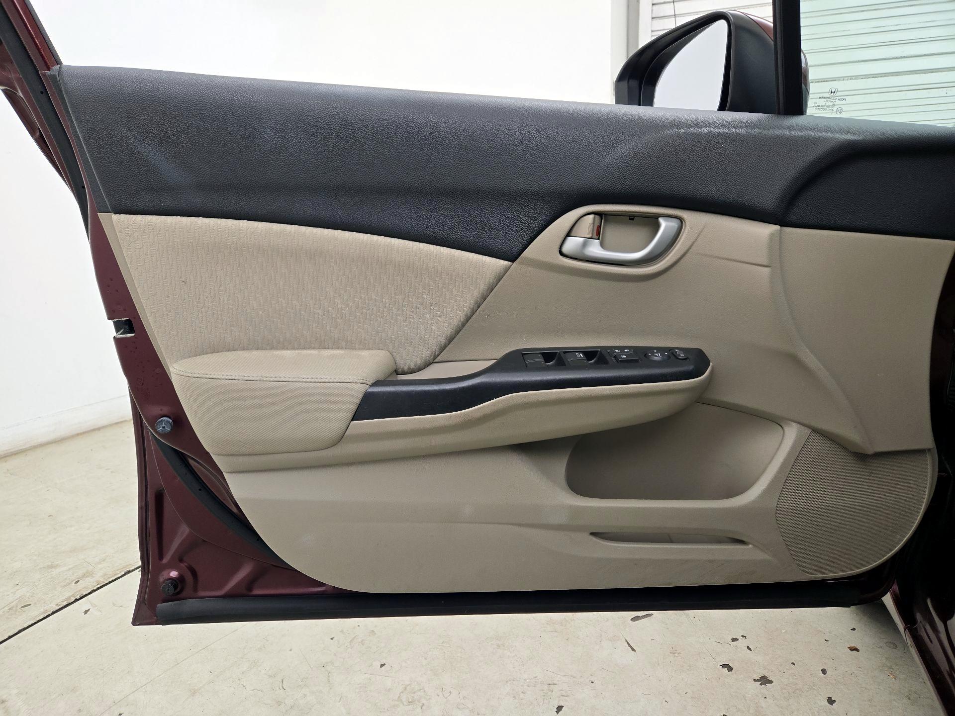 Thumbnail: 2015 Honda Civic - 12