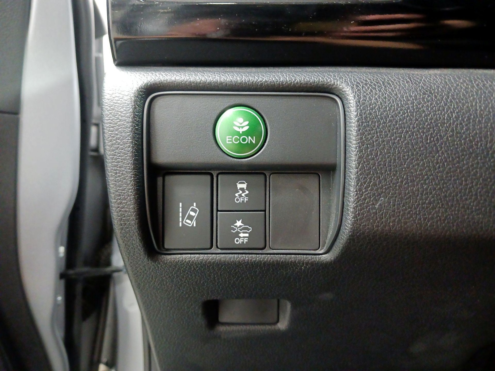 2016 Honda Accord LX - Photo 12
