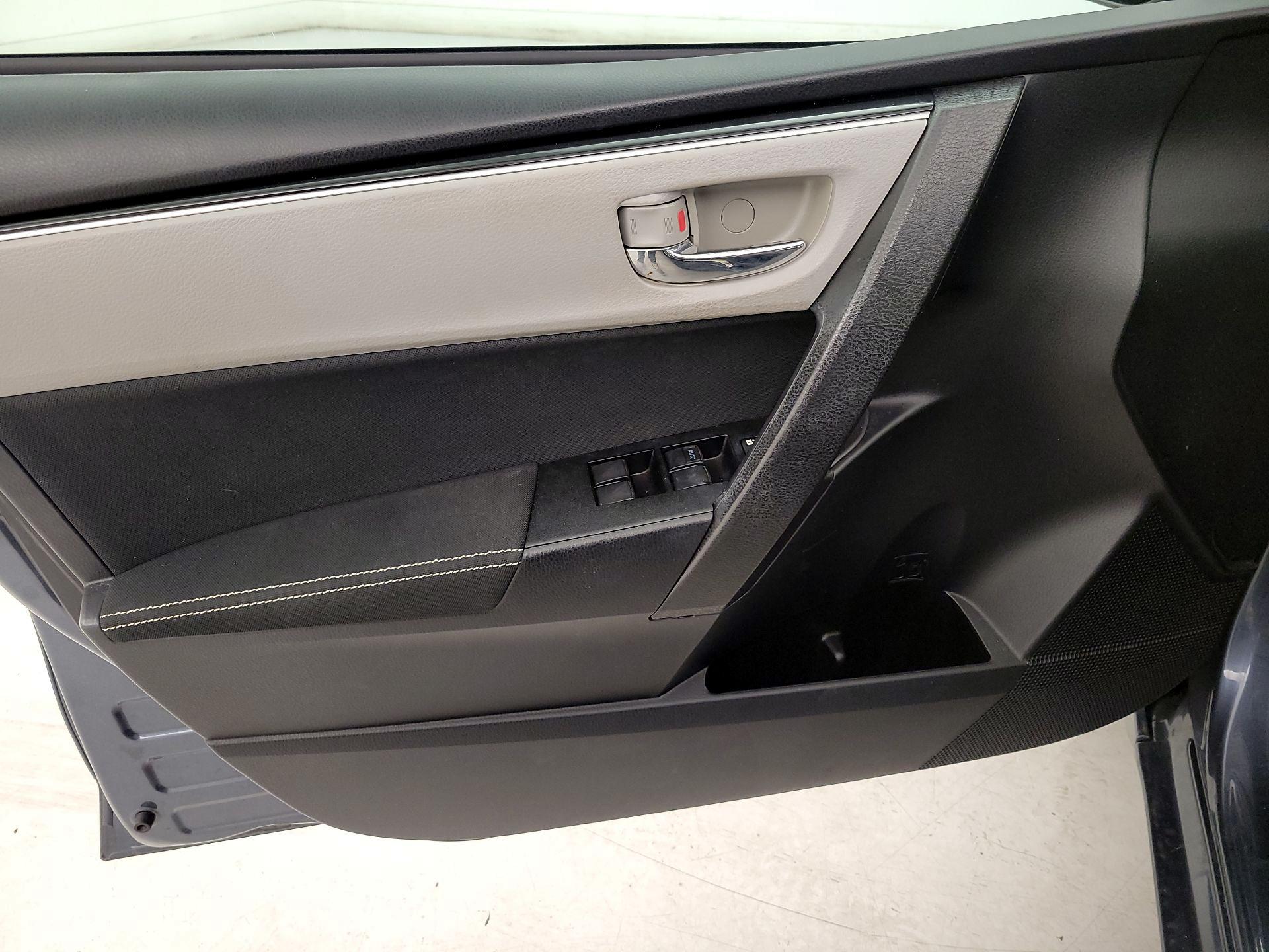 Thumbnail: 2019 Toyota Corolla - 12