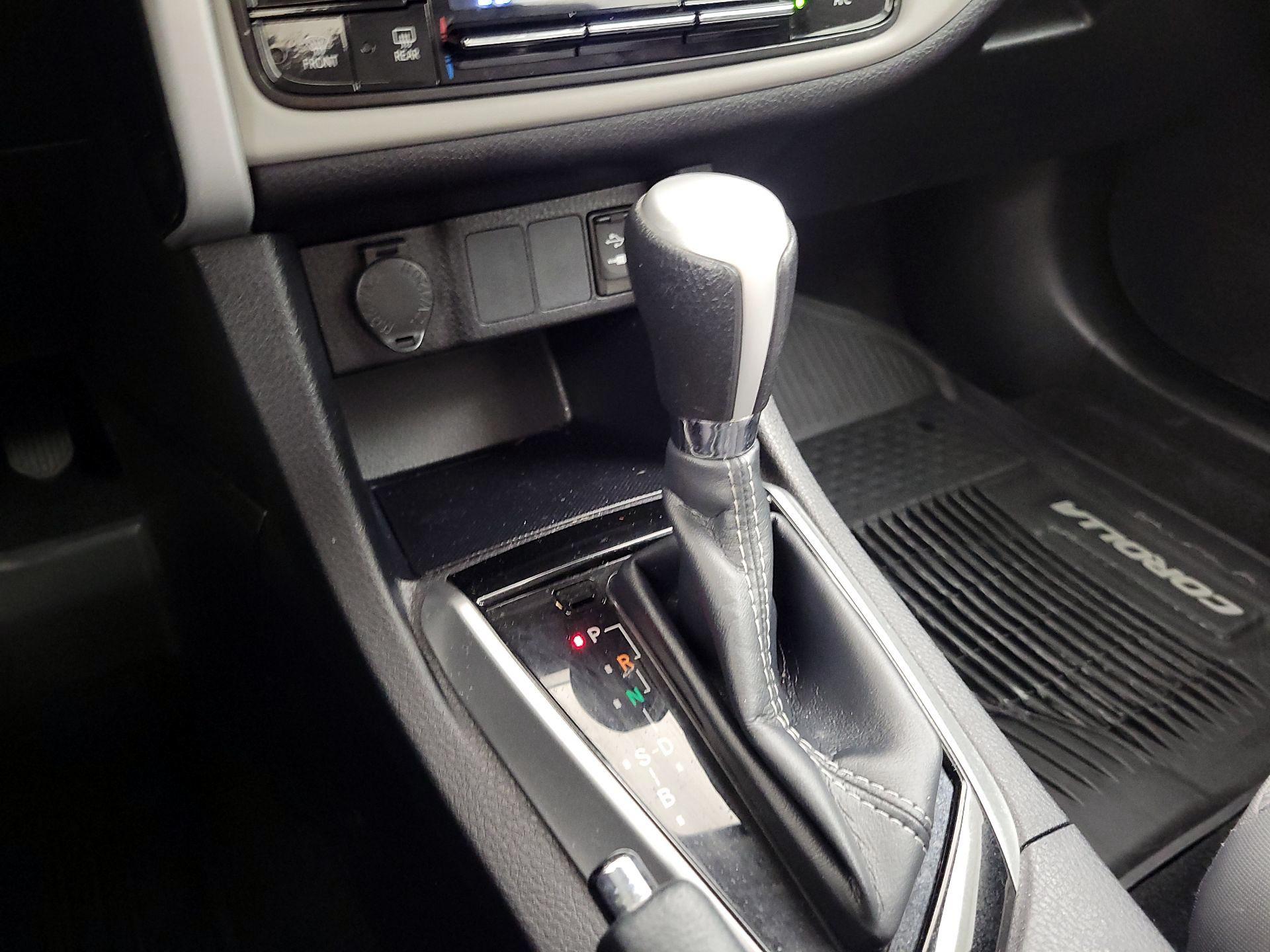 Thumbnail: 2019 Toyota Corolla - 17