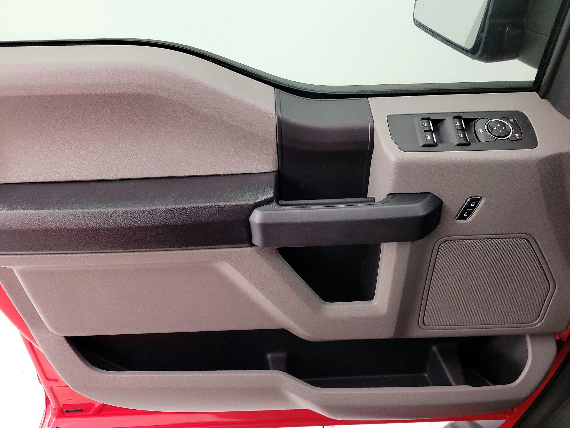 Thumbnail: 2016 Ford F-150 - 12
