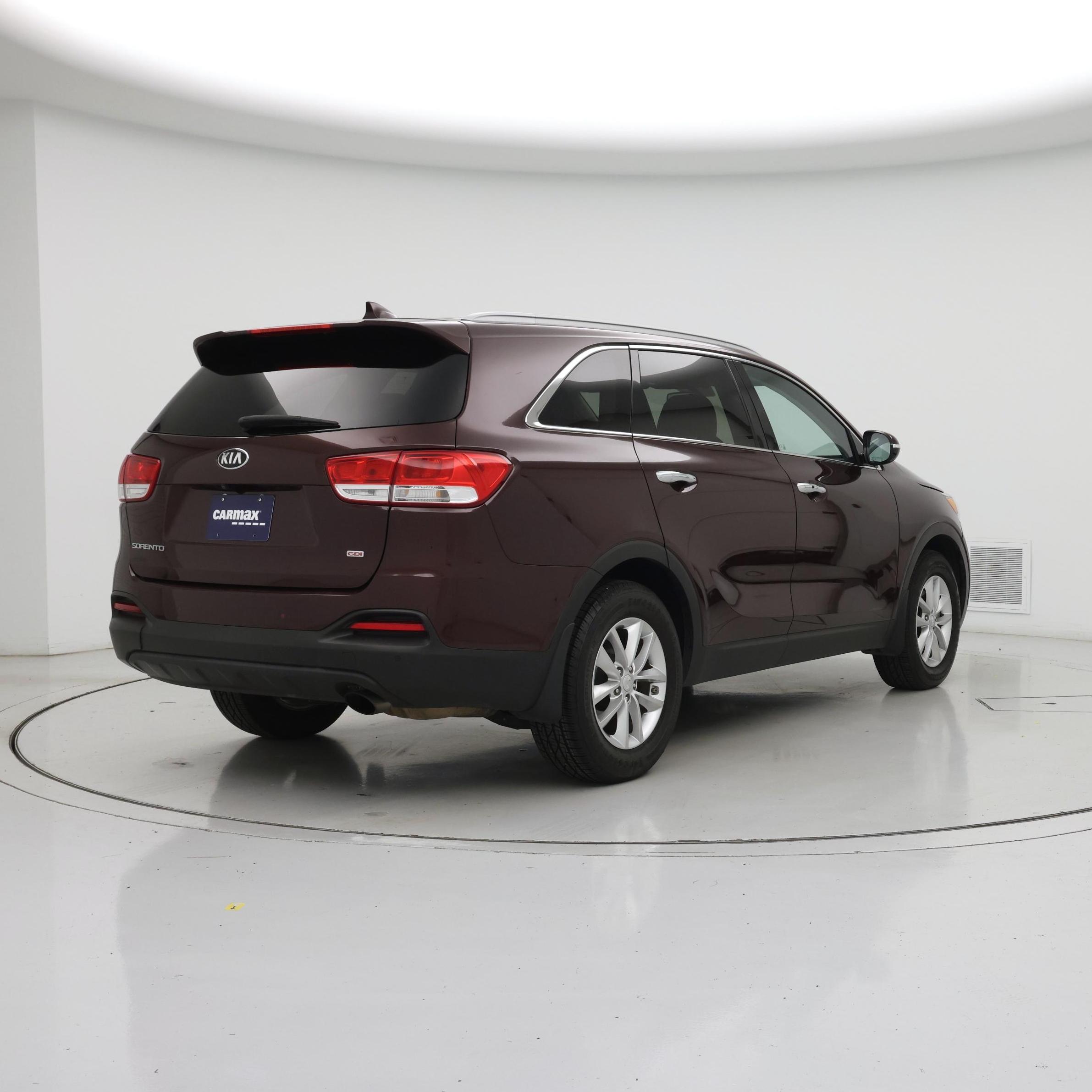 Thumbnail: 2017 Kia Sorento - 8