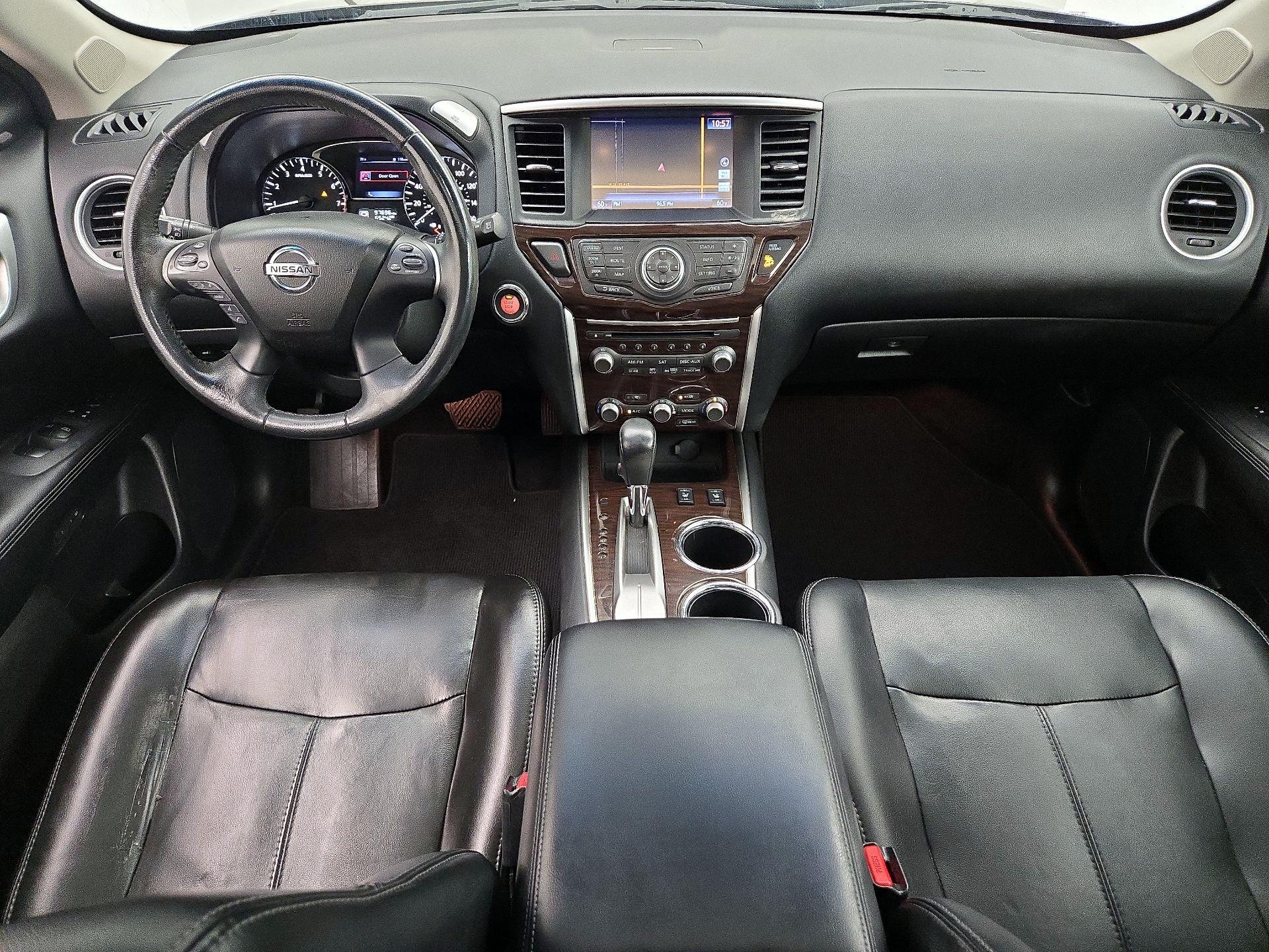 Thumbnail: 2015 Nissan Pathfinder - 9