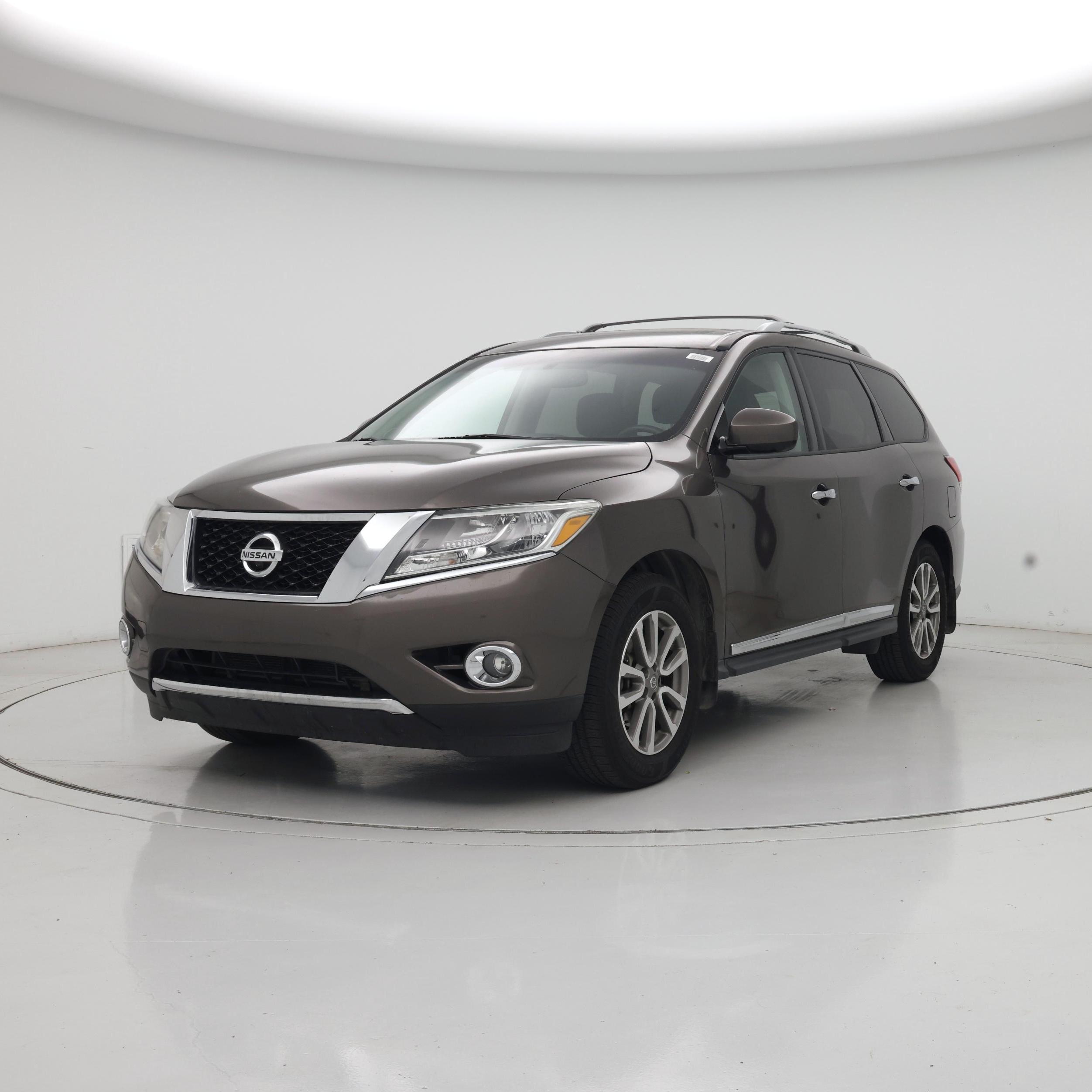Thumbnail: 2015 Nissan Pathfinder - 4