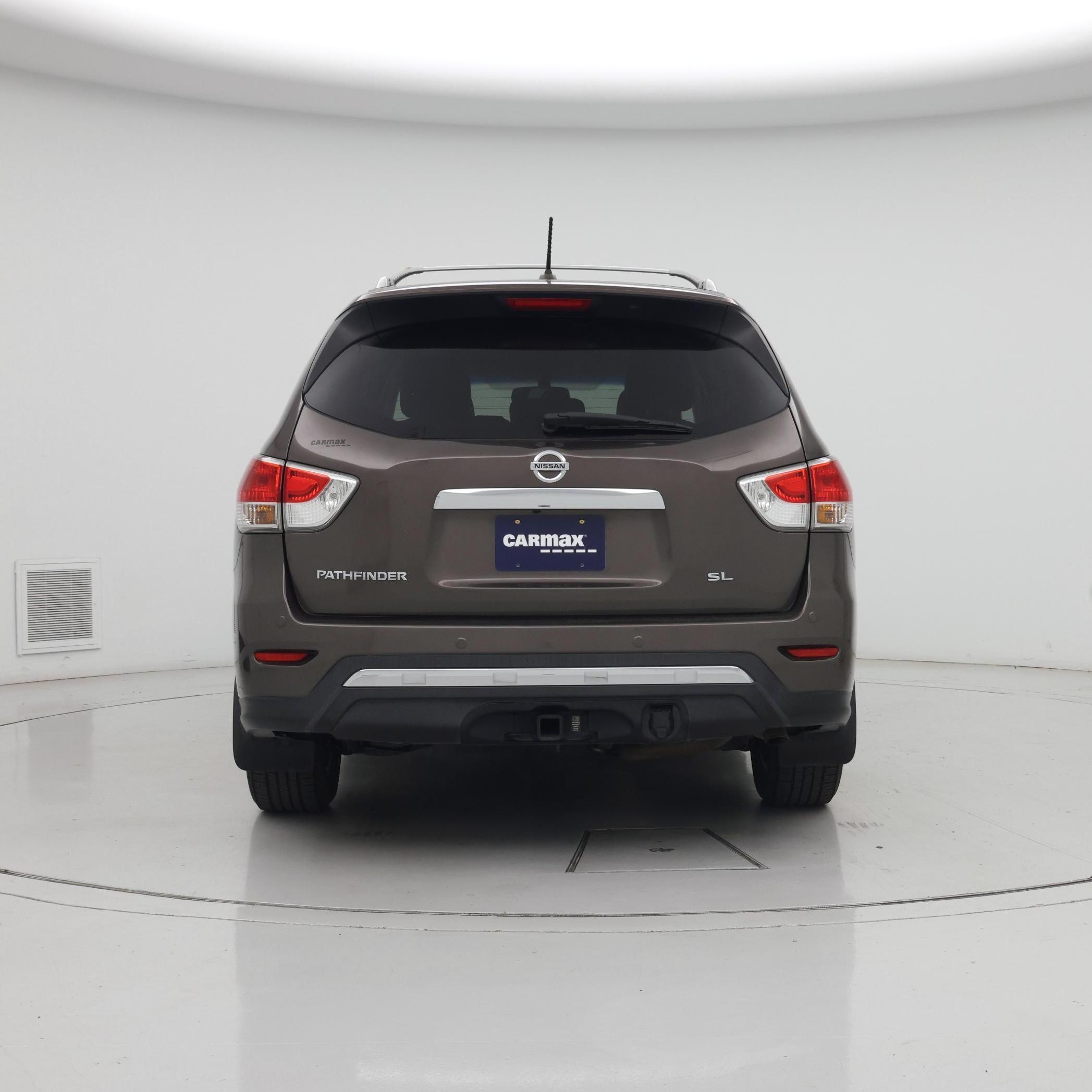 Thumbnail: 2015 Nissan Pathfinder - 6