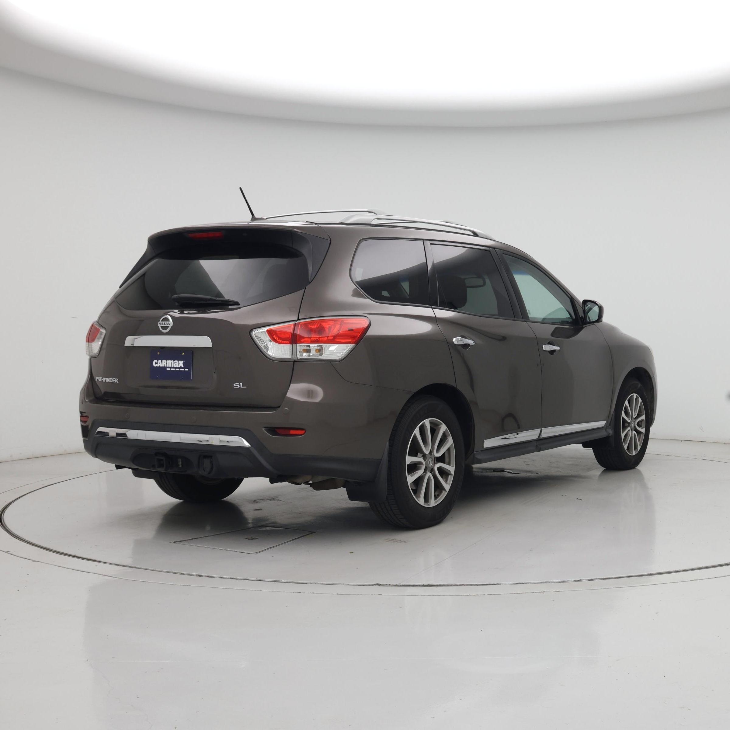 Thumbnail: 2015 Nissan Pathfinder - 8