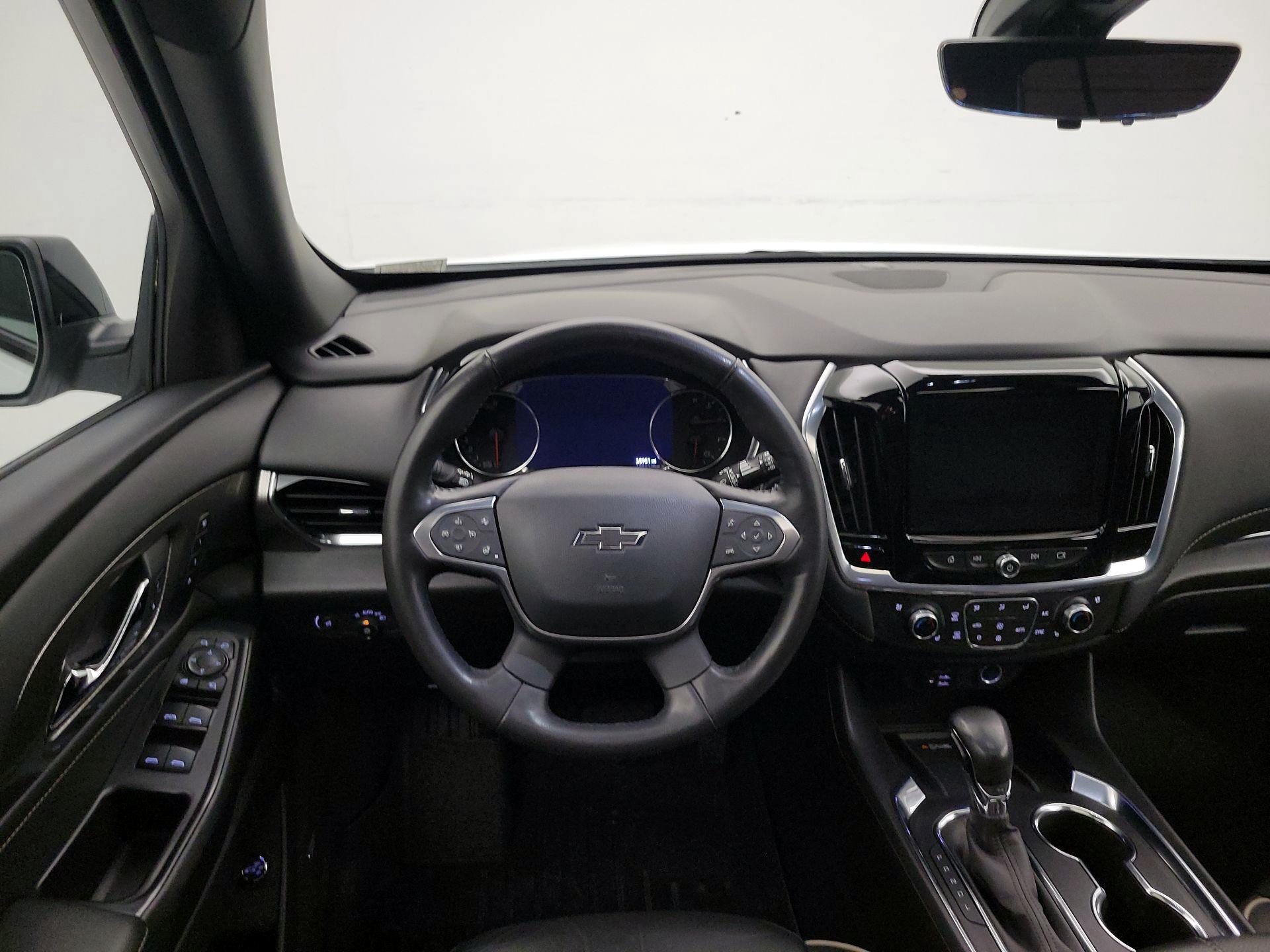 Thumbnail: 2022 Chevrolet Traverse - 10